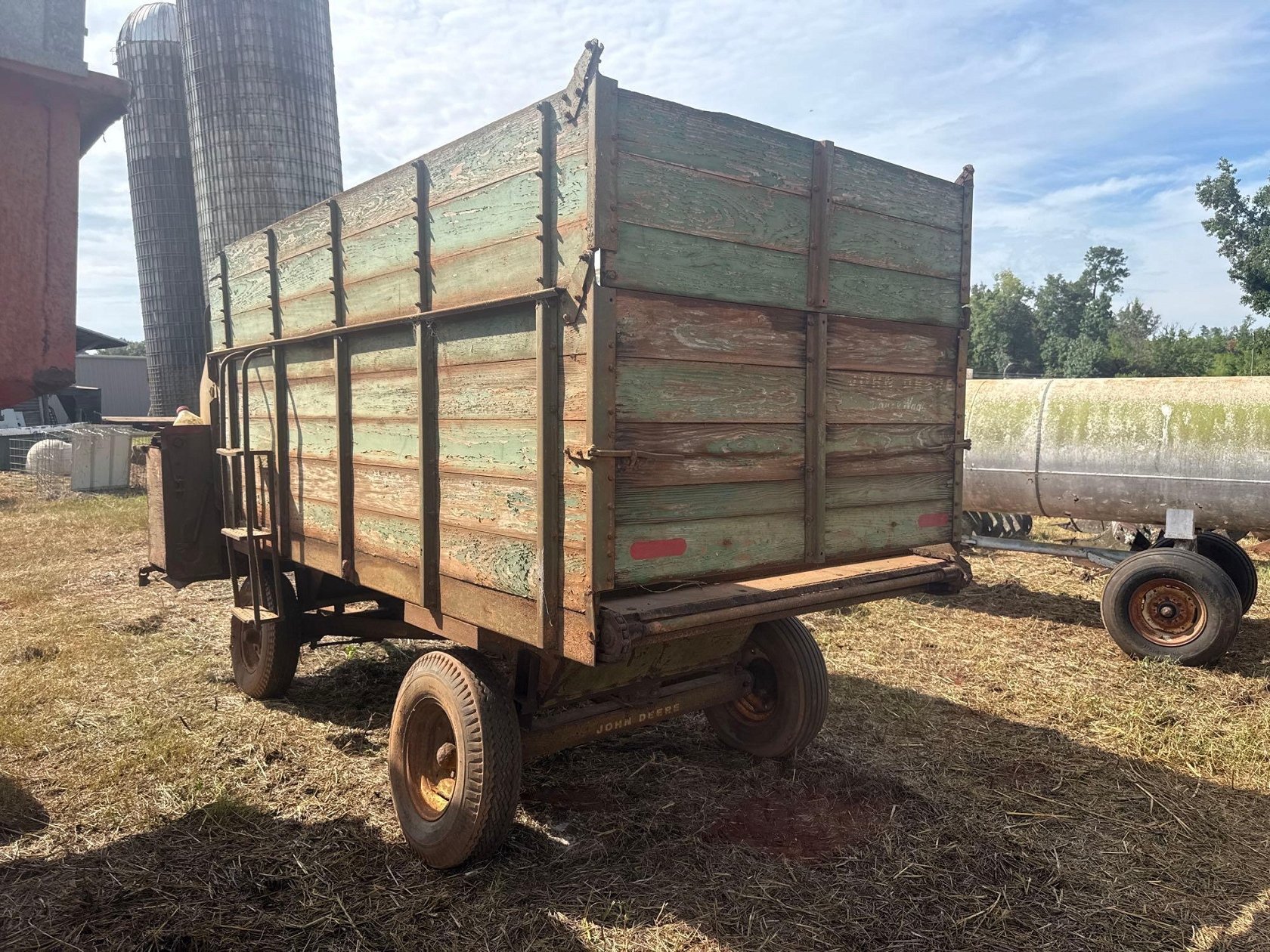John Deere 110