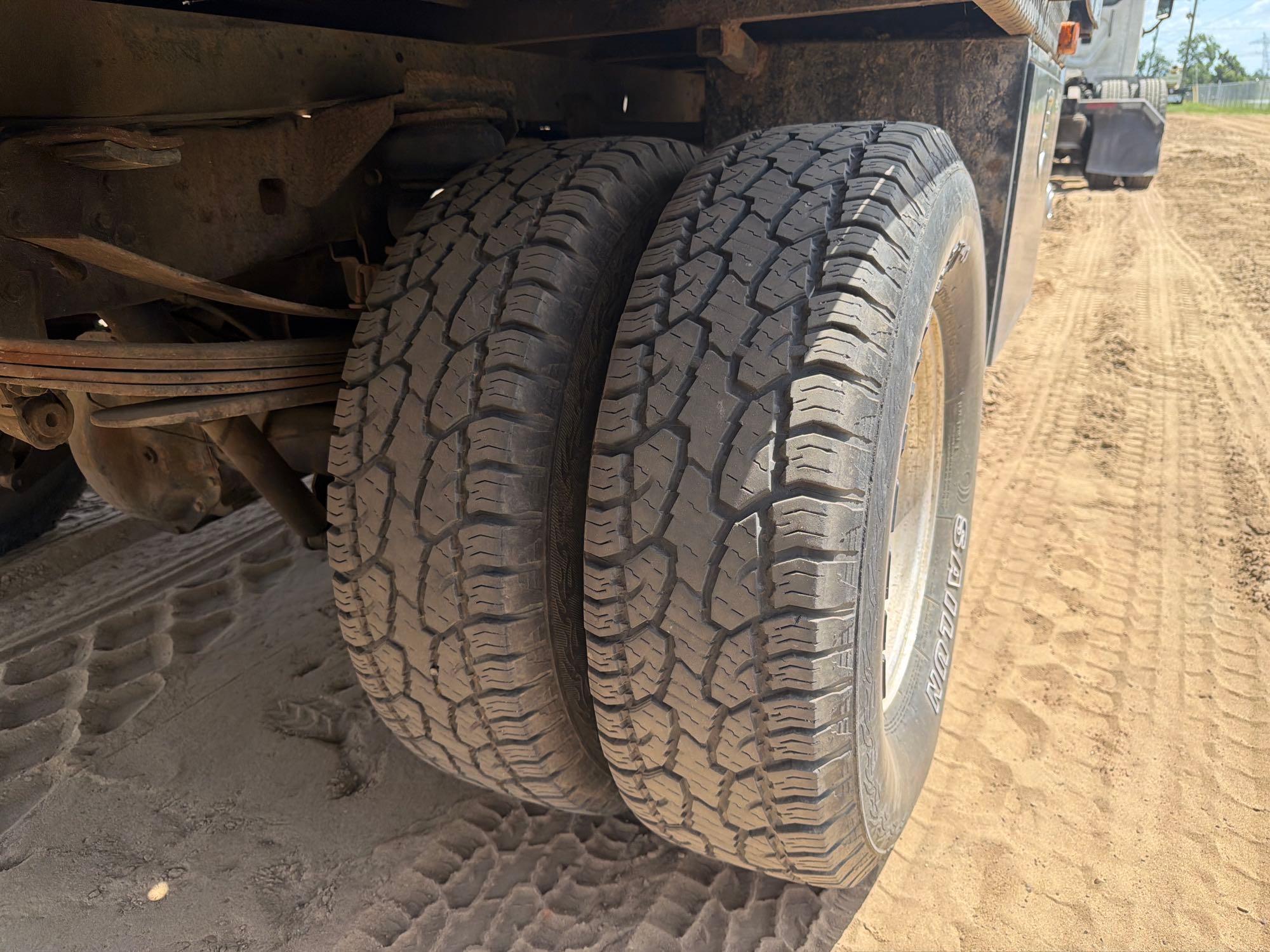 2001 Ford F-350 XLT