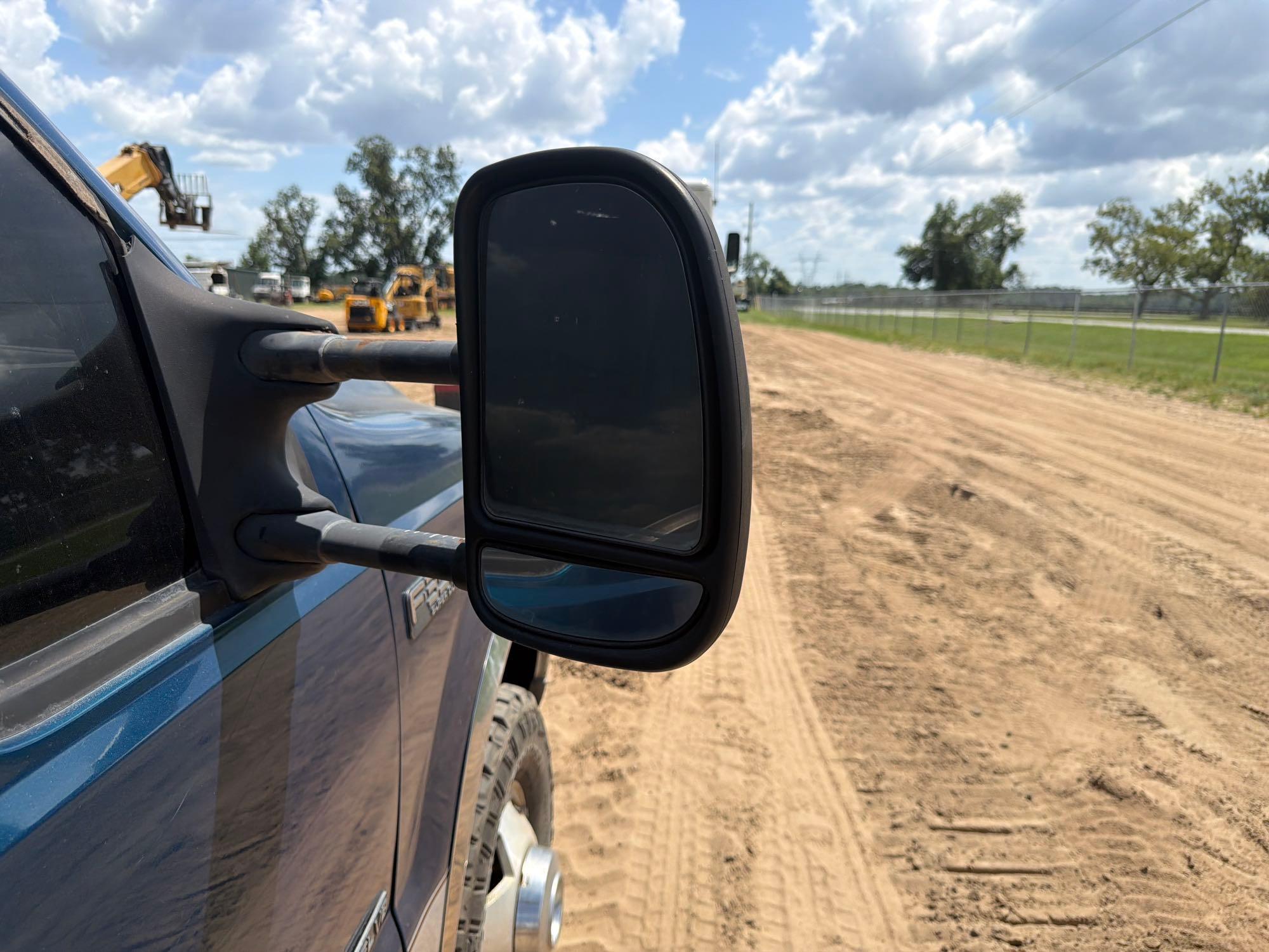 2001 Ford F-350 XLT