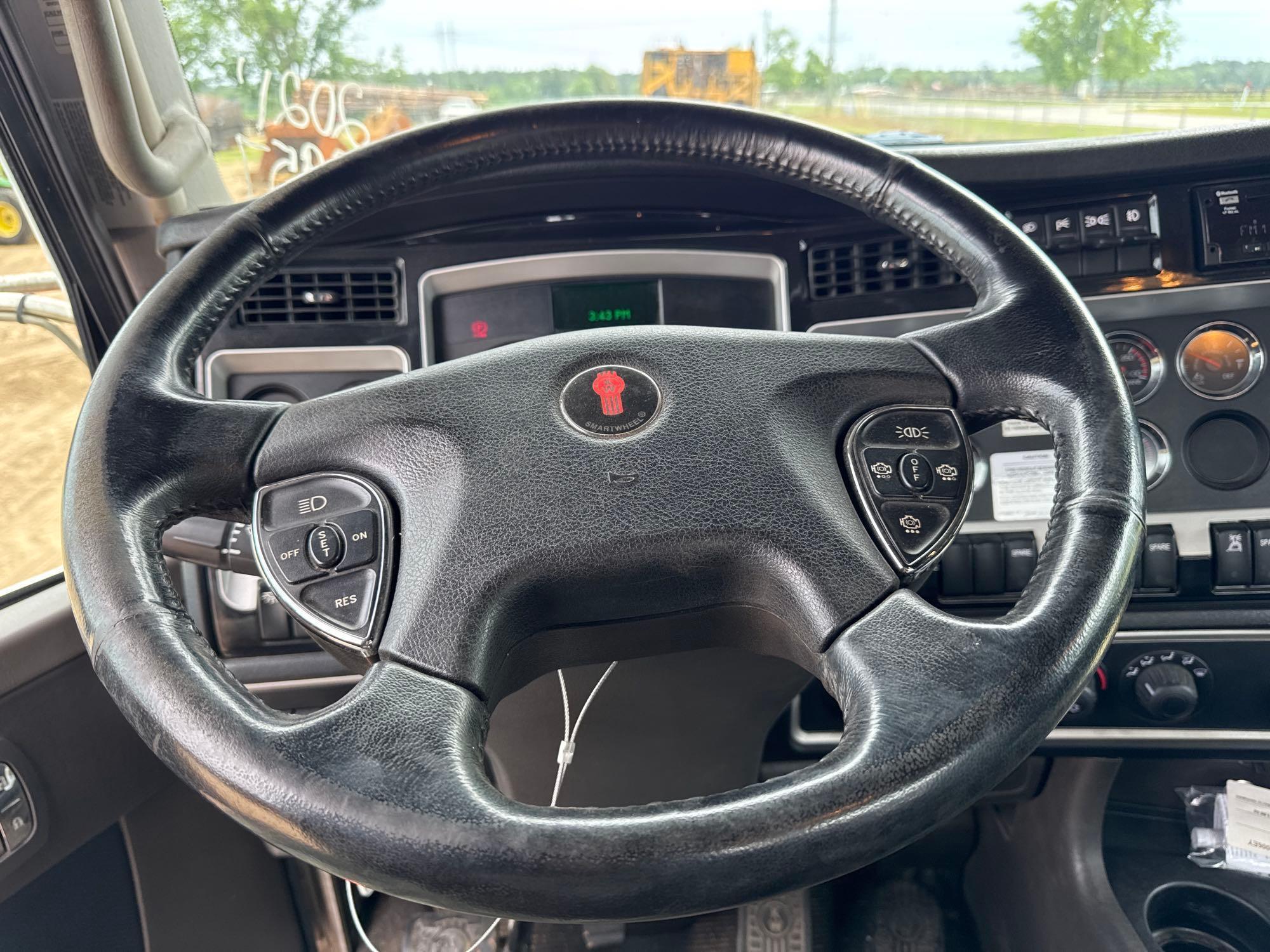 2021 Kenworth T800