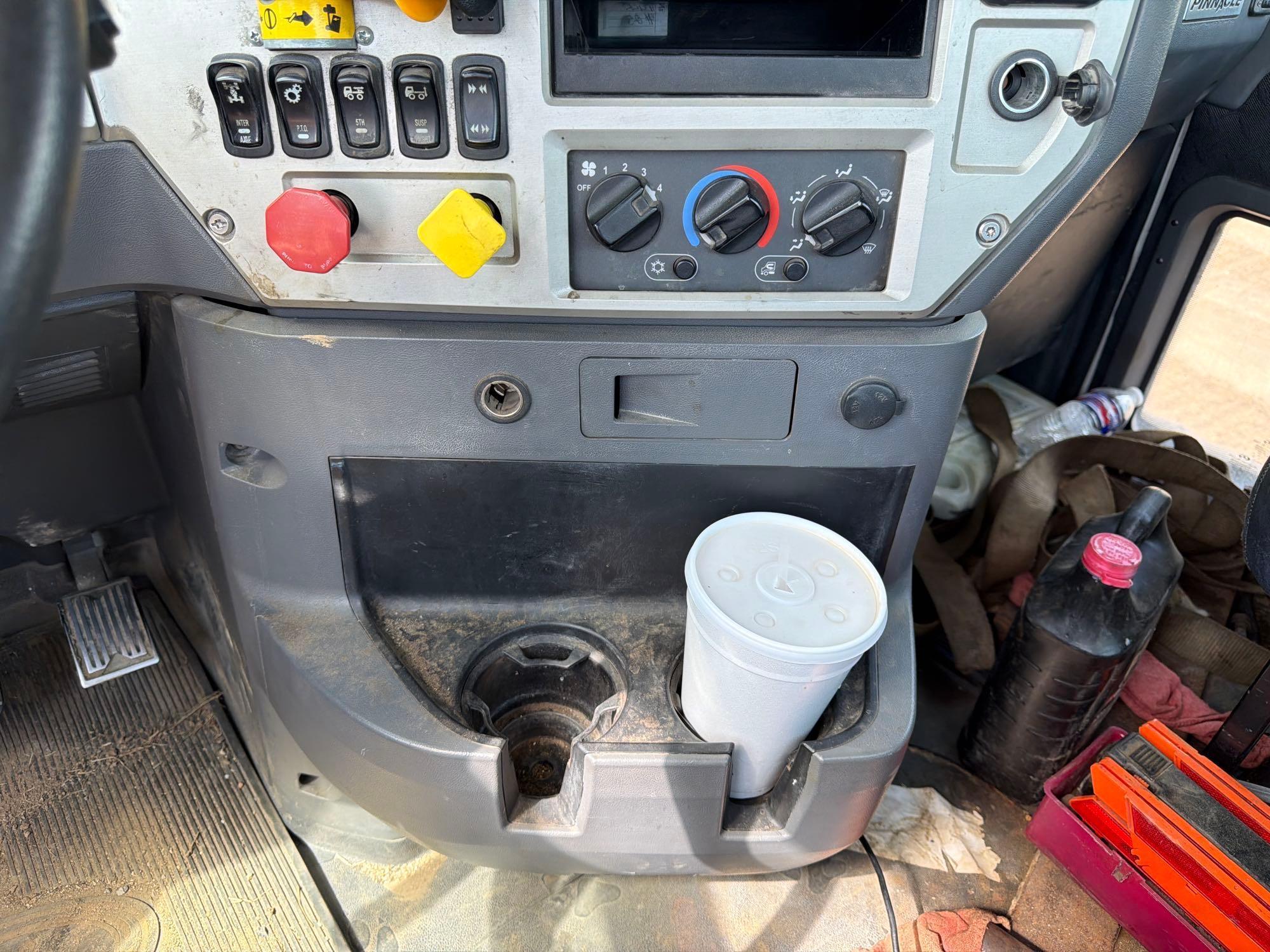 2016 Mack CXU613