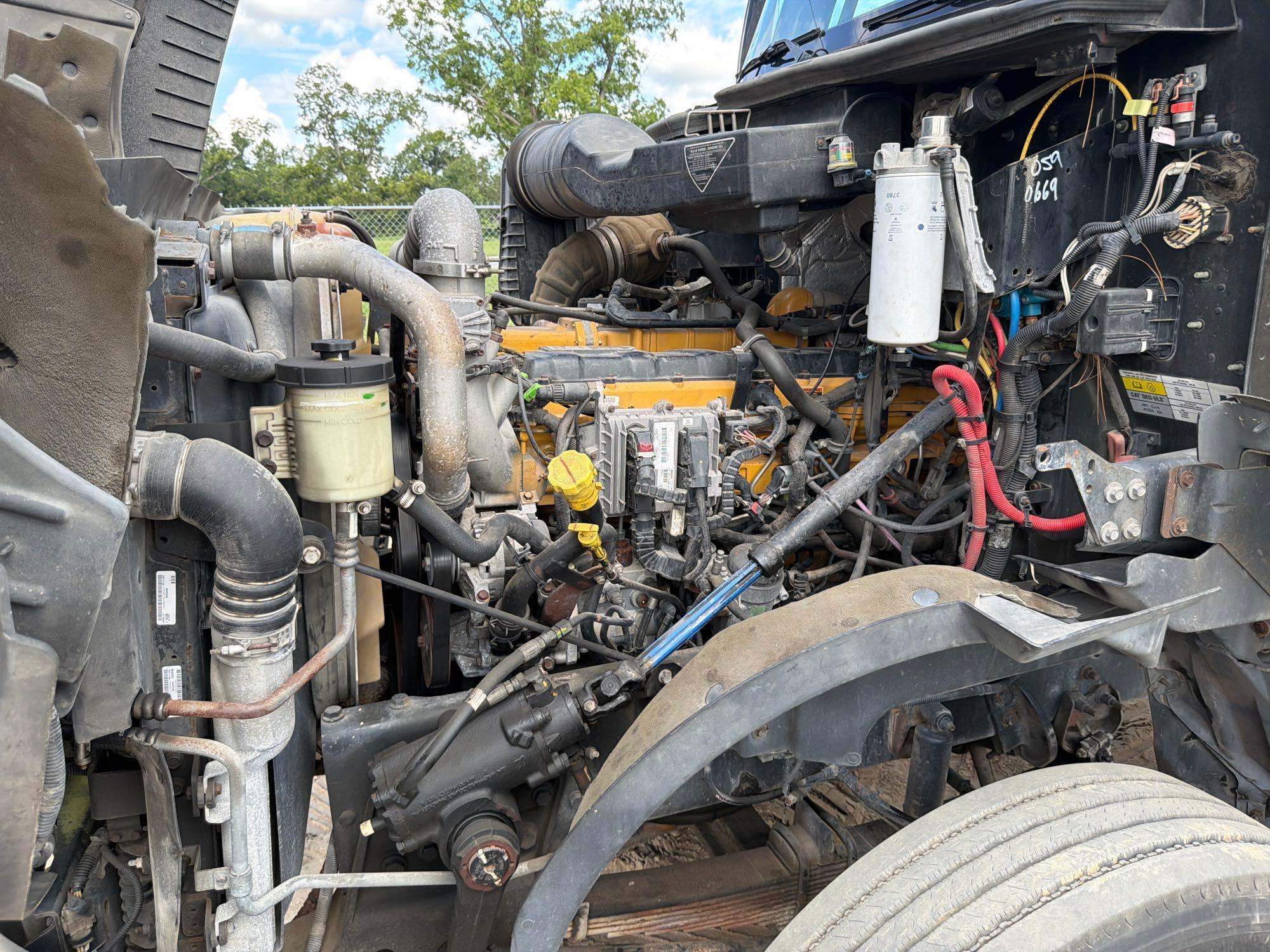 2014 Caterpillar CT660