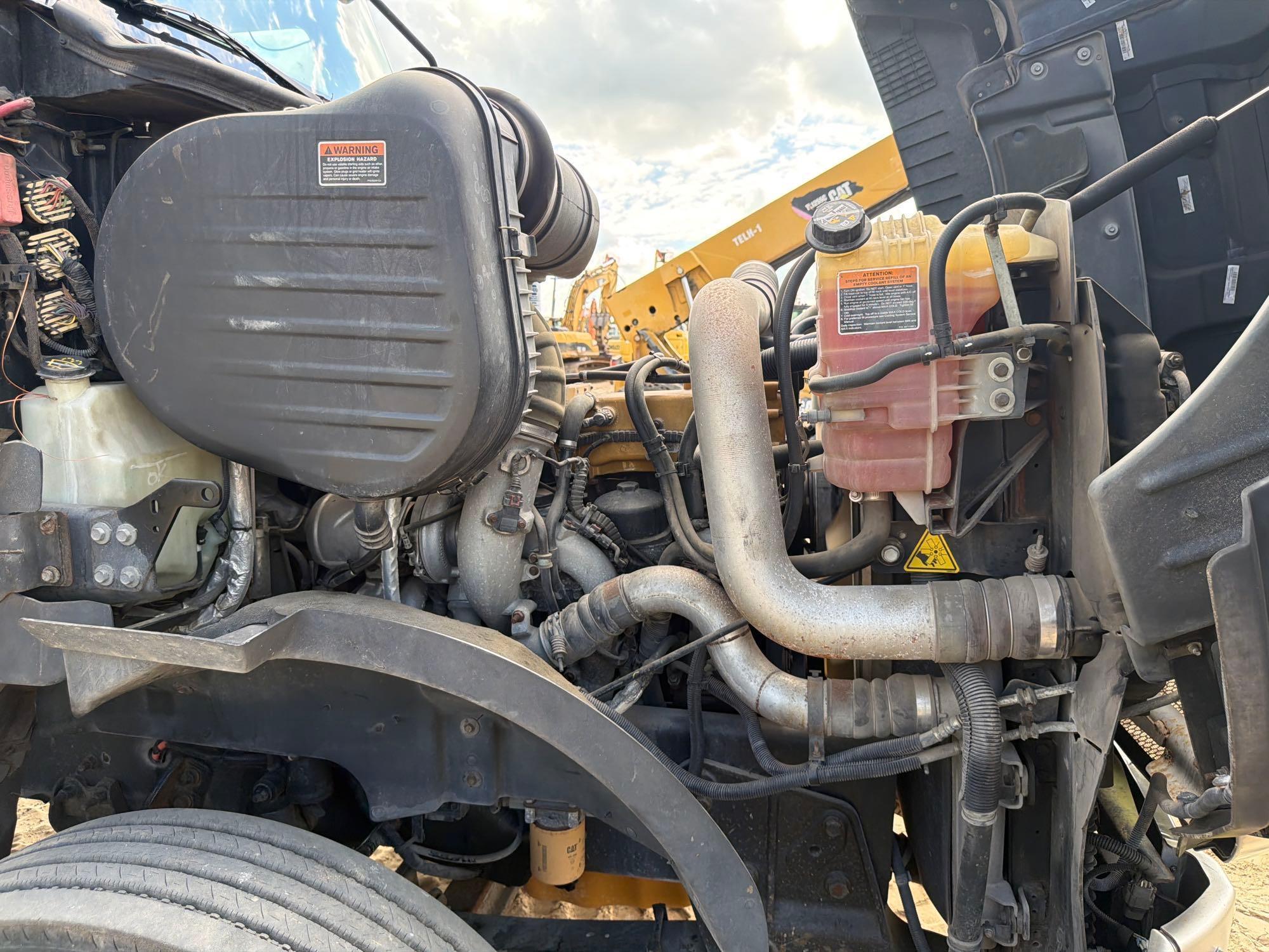 2014 Caterpillar CT660