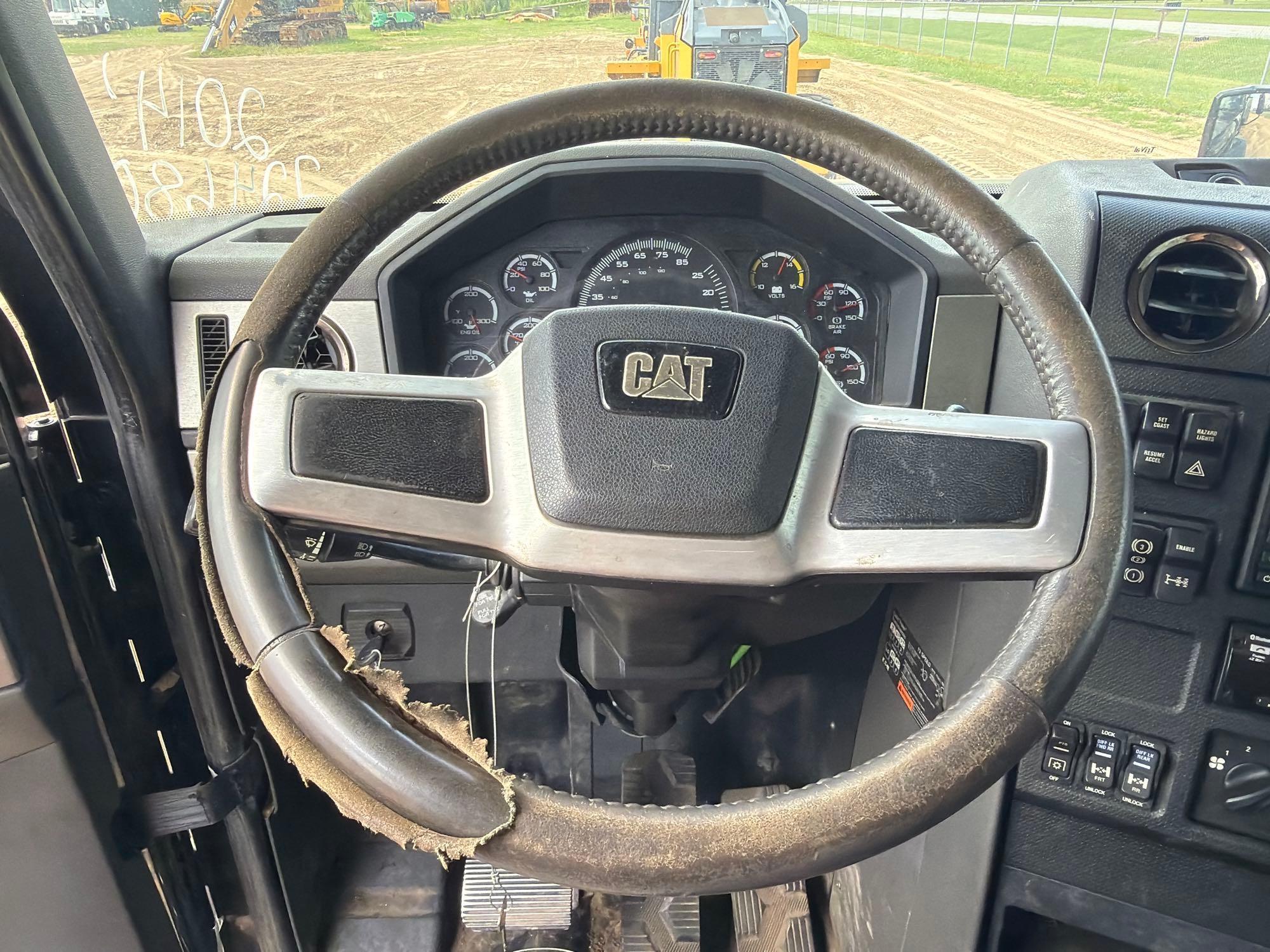 2014 Caterpillar CT660