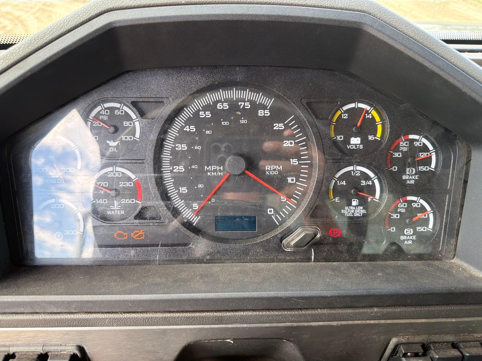 2014 Caterpillar CT660