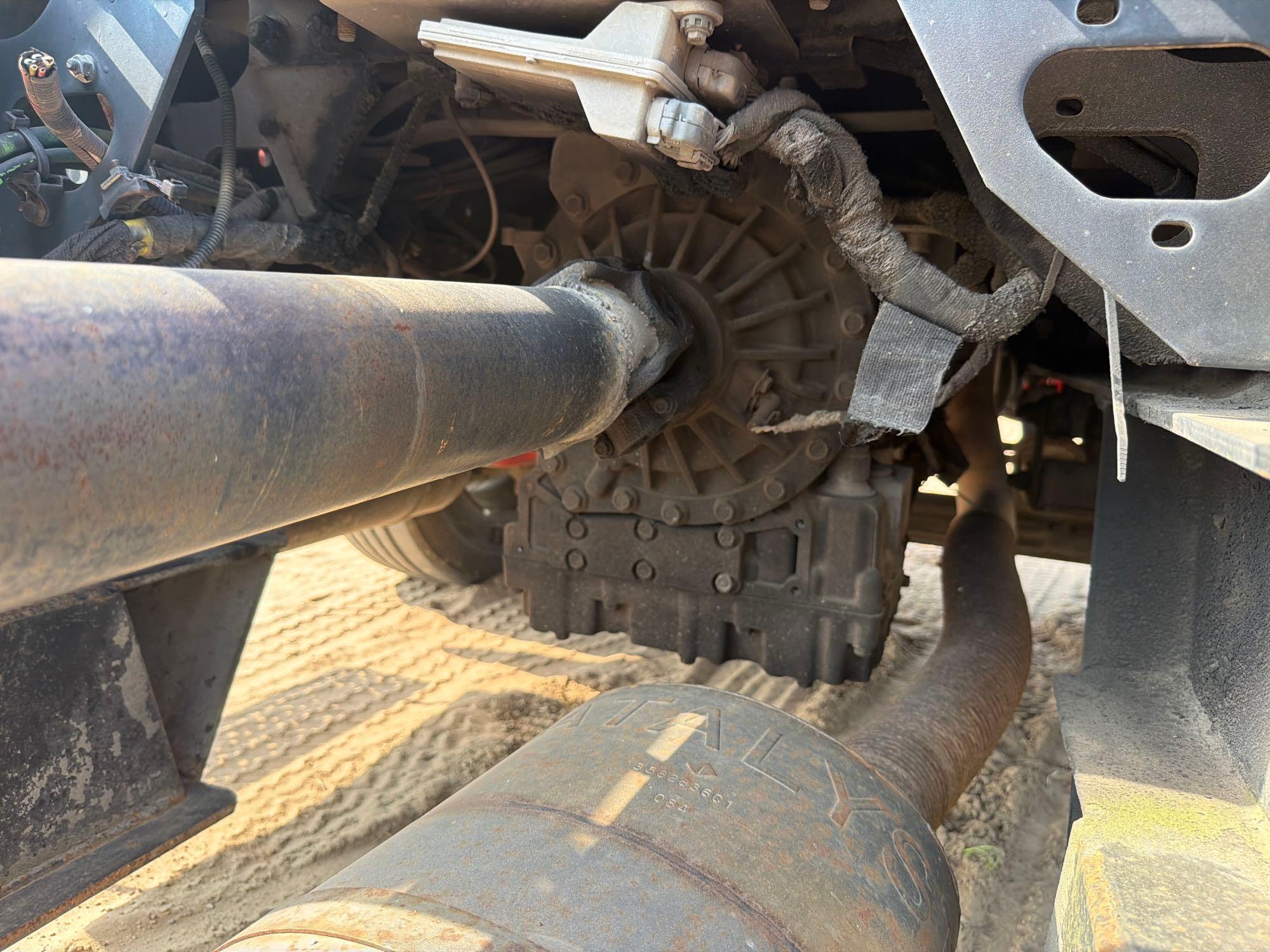 2005 International 4400 SBA 4X2