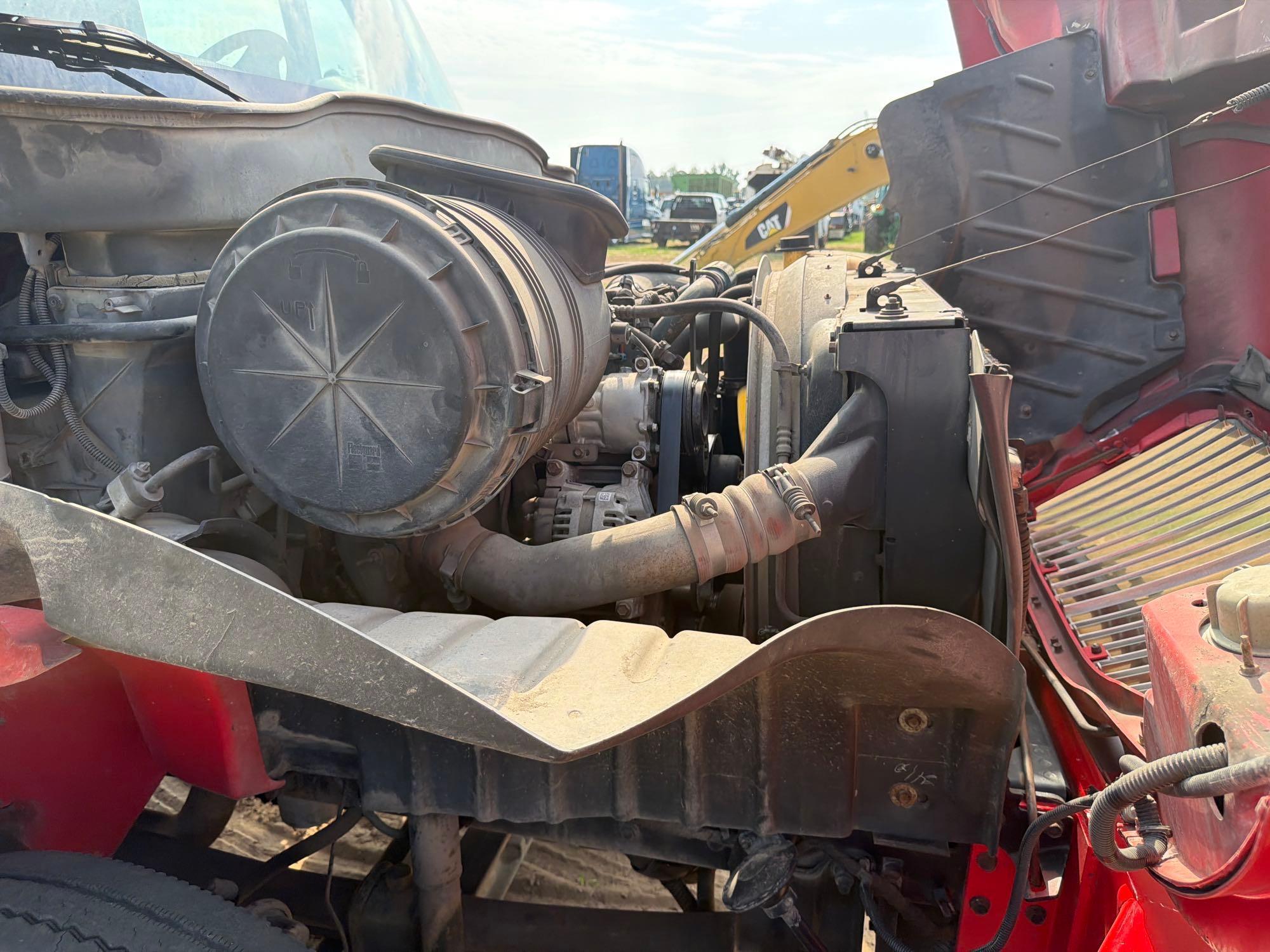 2005 International 4400 SBA 4X2