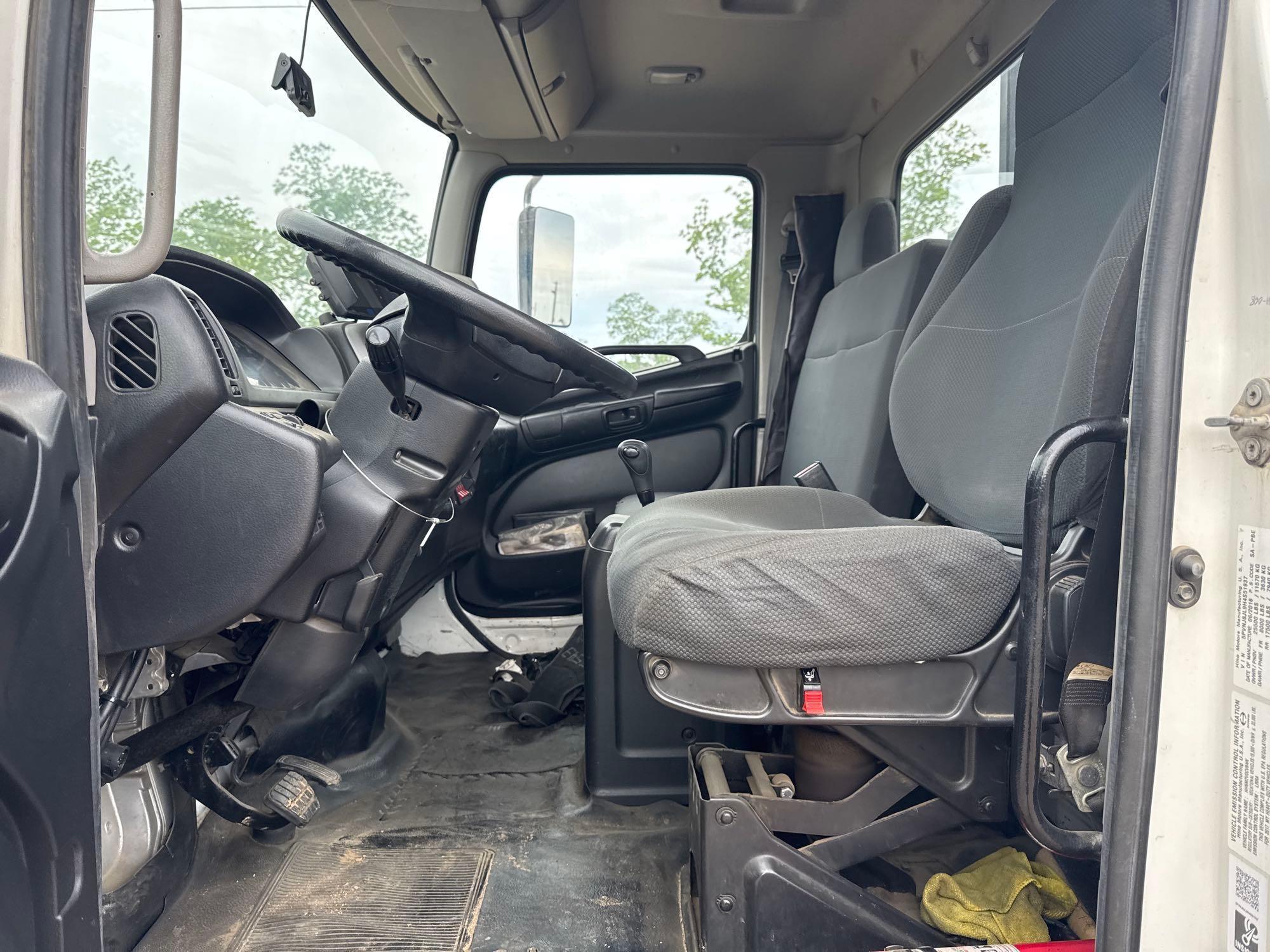 2017 Hino 258