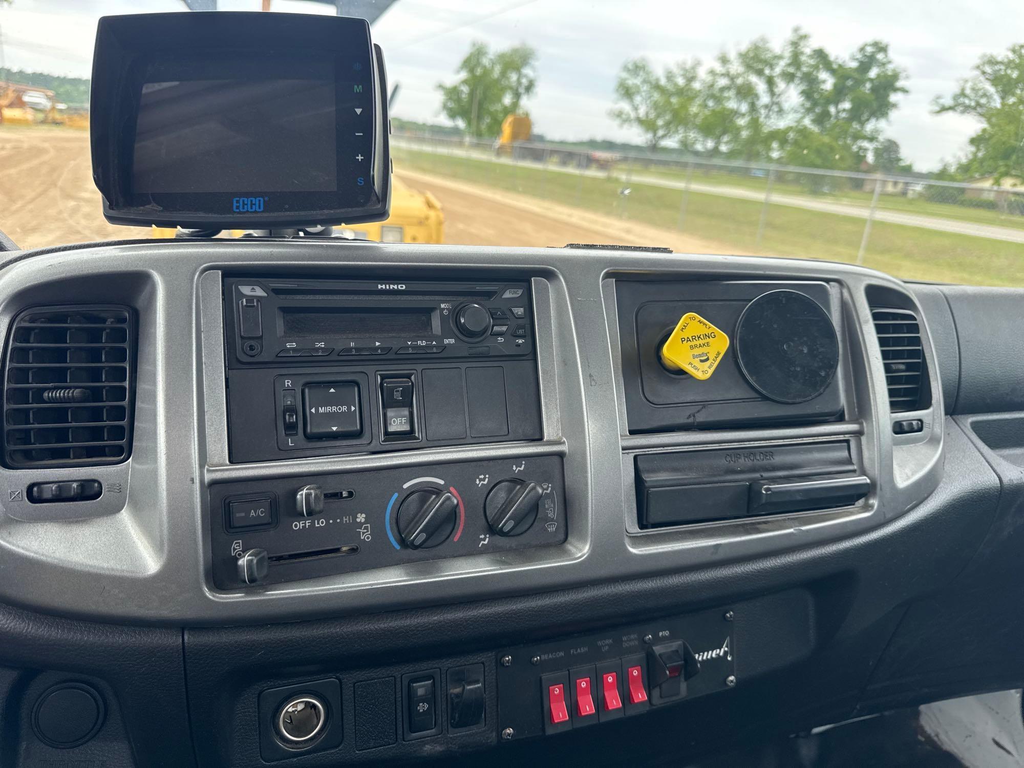 2017 Hino 258