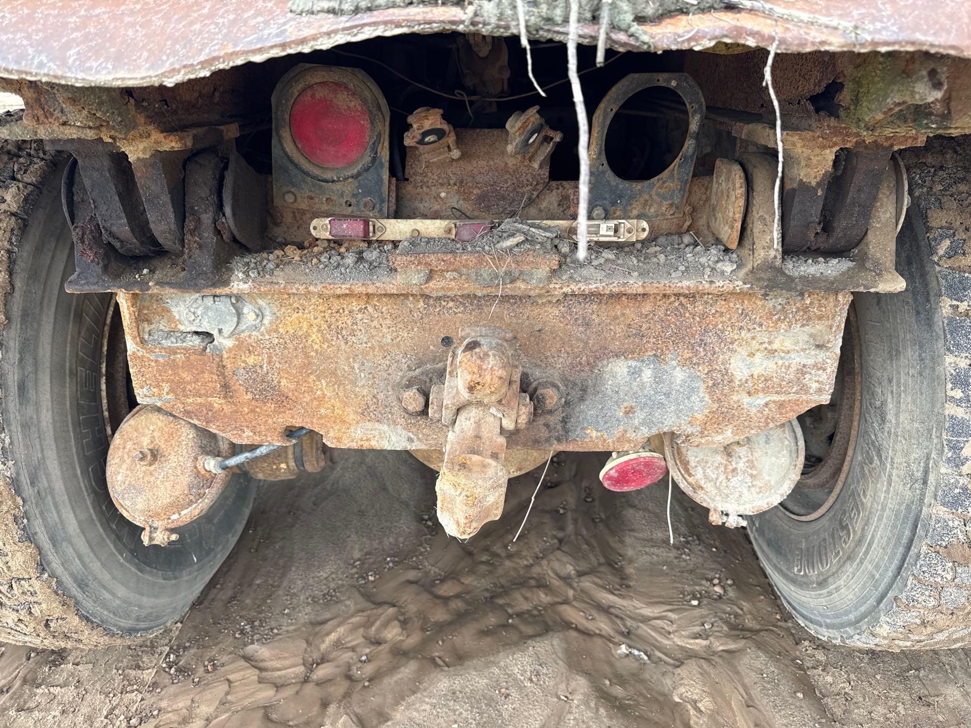 1987 Peterbilt 303