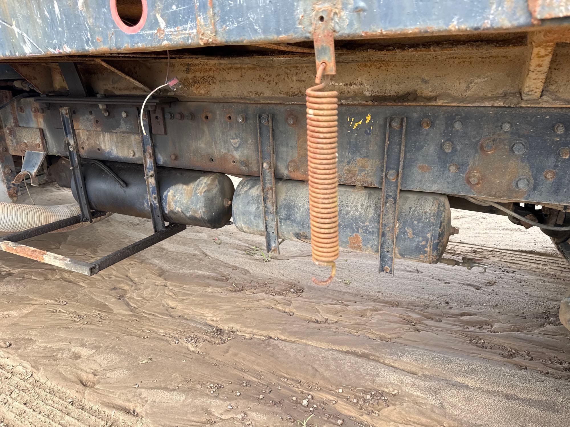 1987 Peterbilt 303