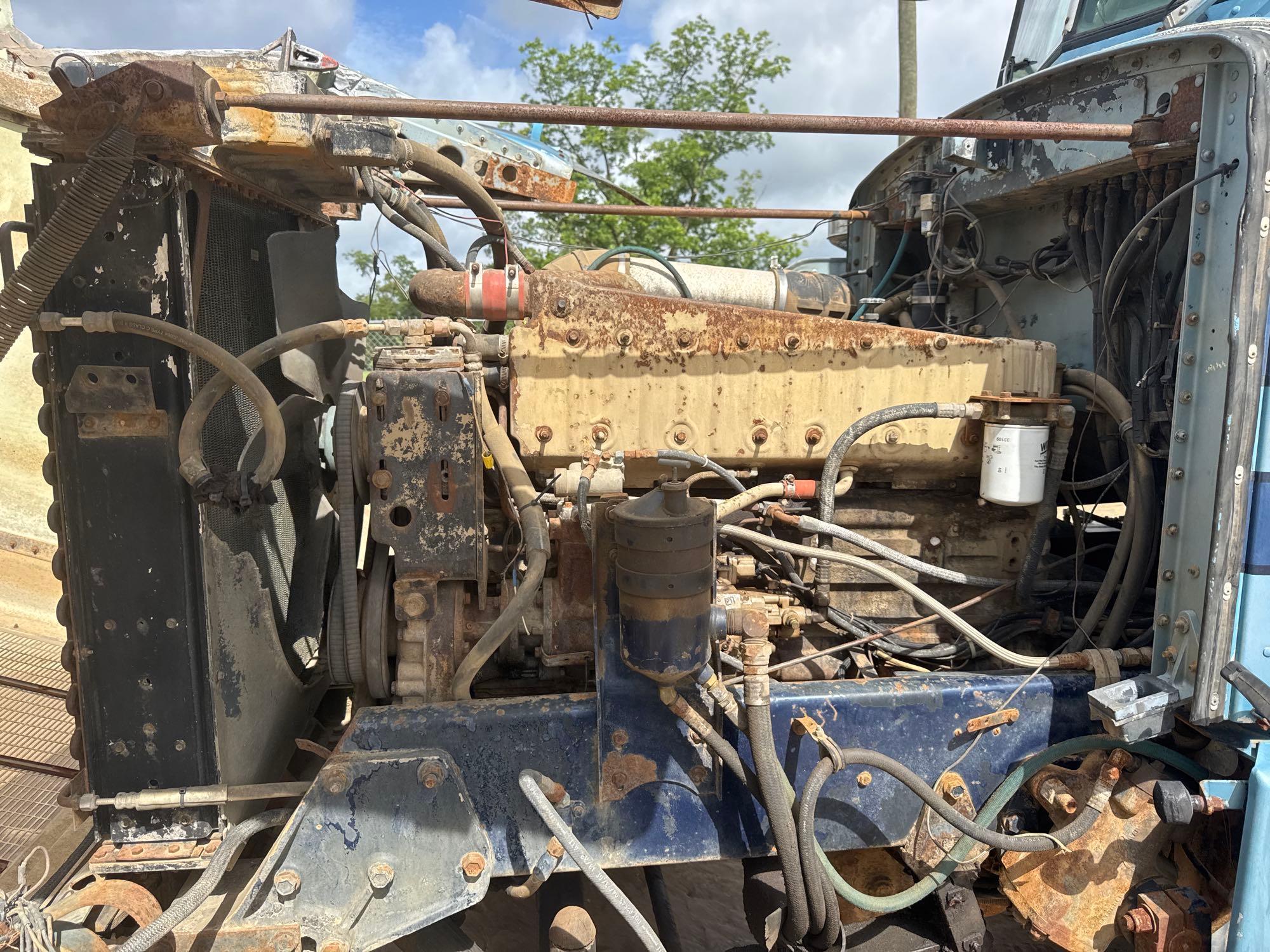 1987 Peterbilt 303