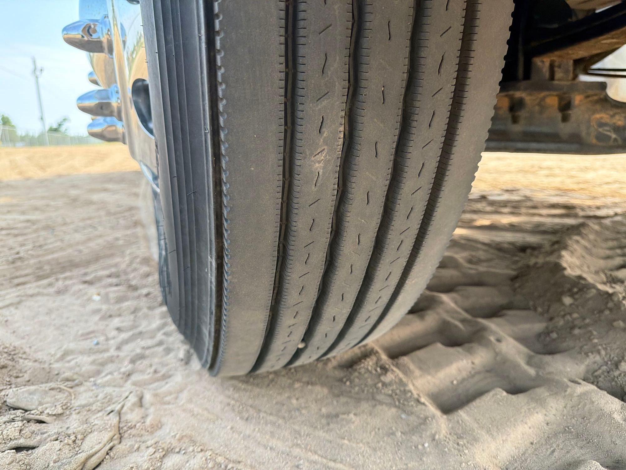 2012 Kenworth T370