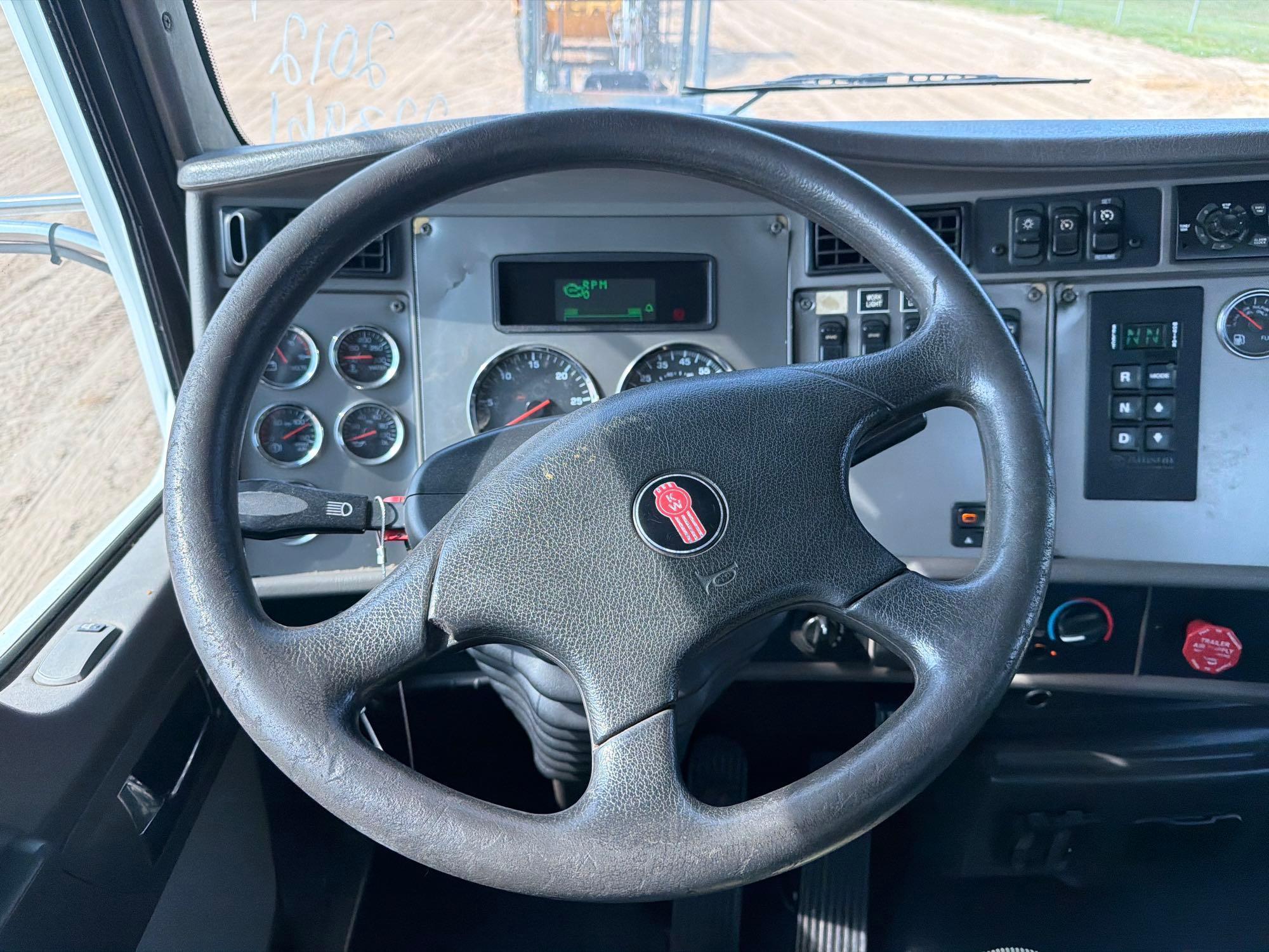 2012 Kenworth T370