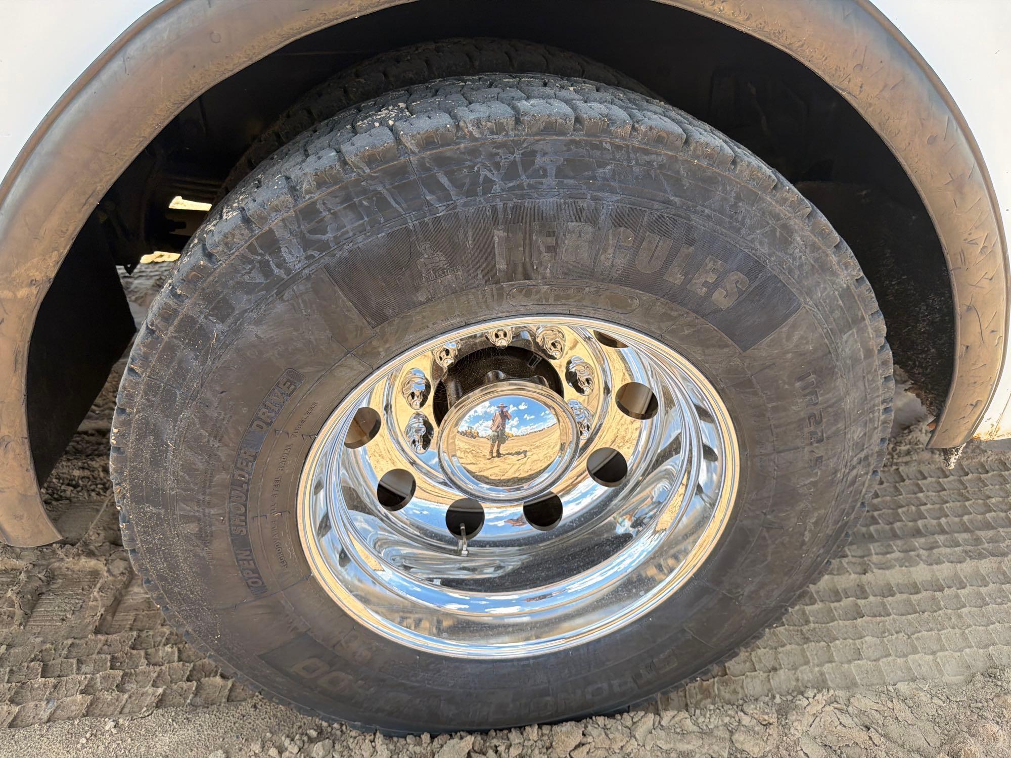 2011 Ford F750