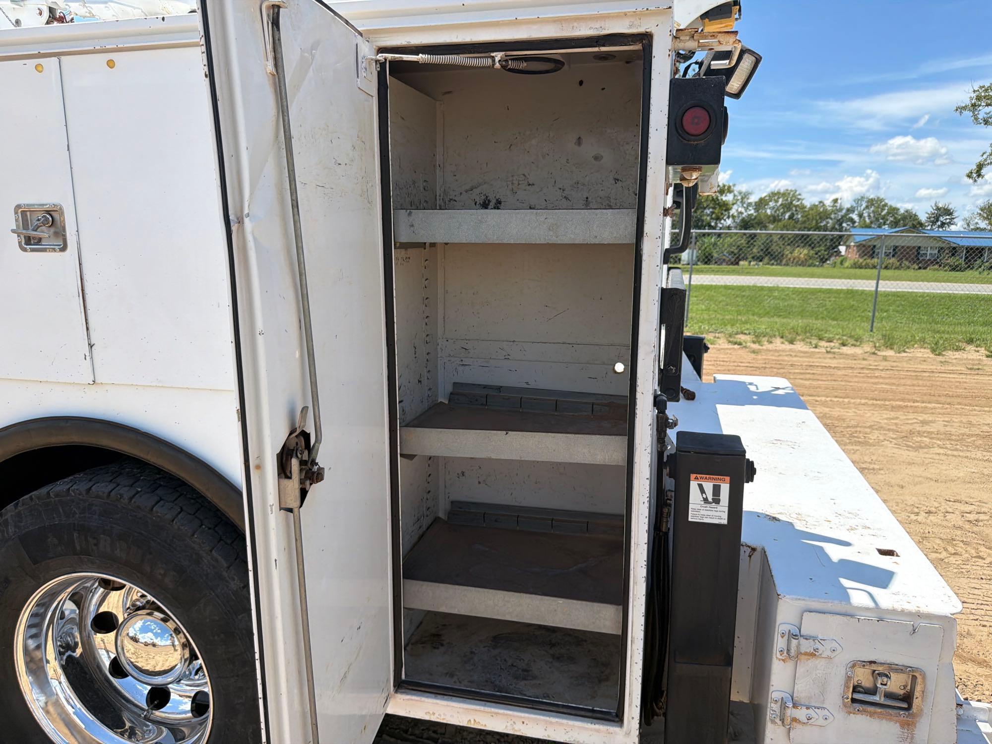 2011 Ford F750
