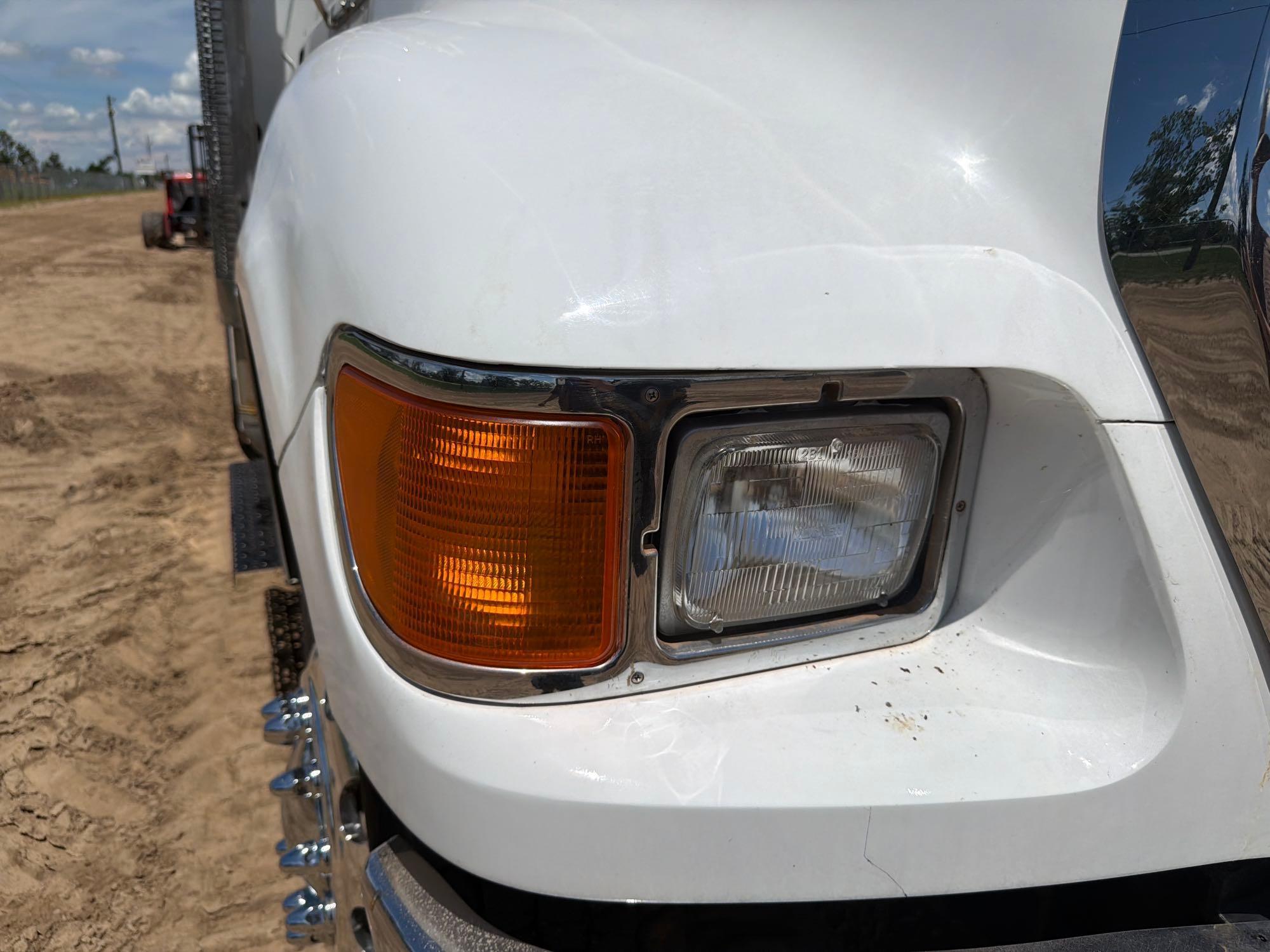 2011 Ford F750