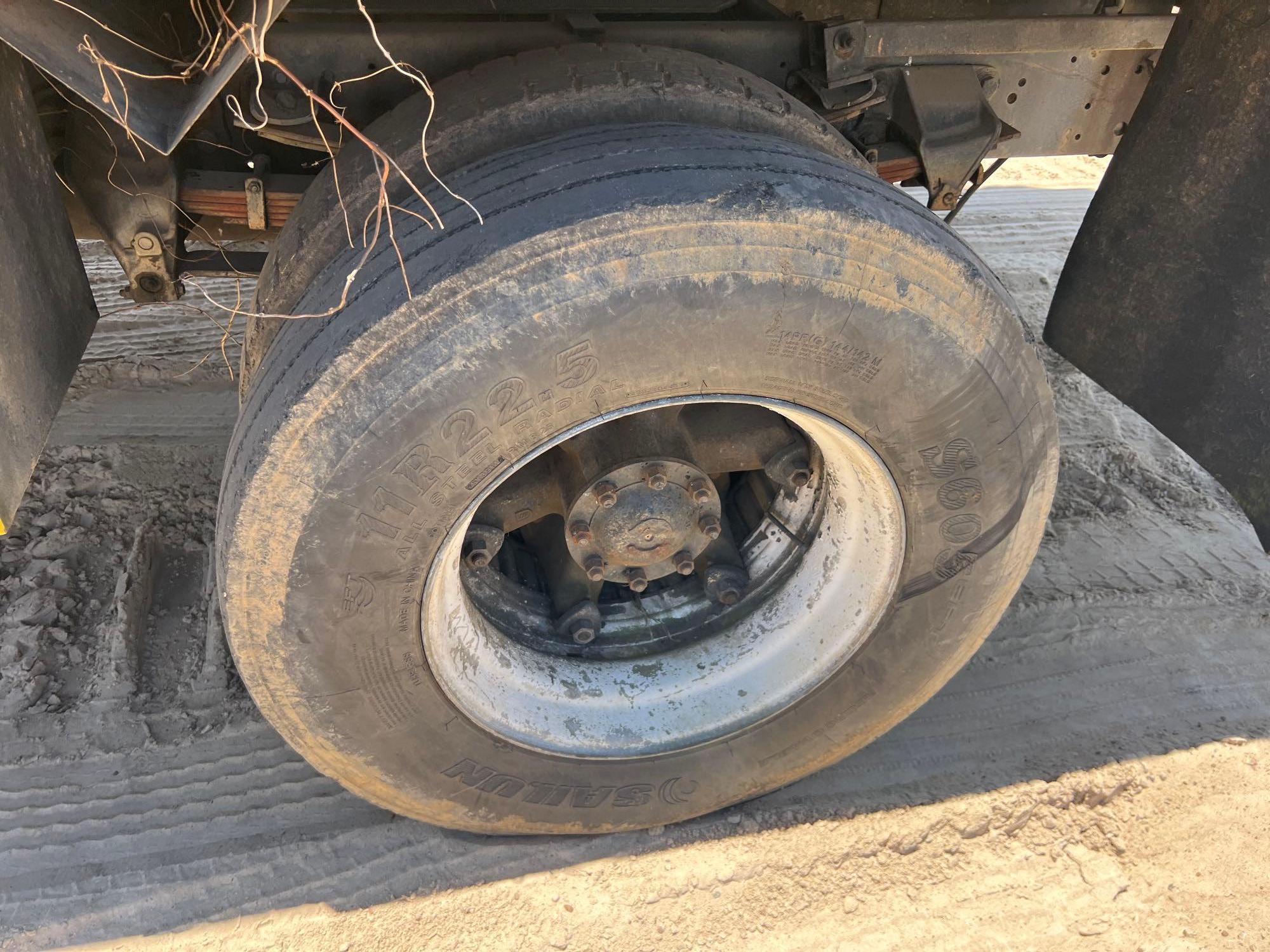 1989 Ford F700