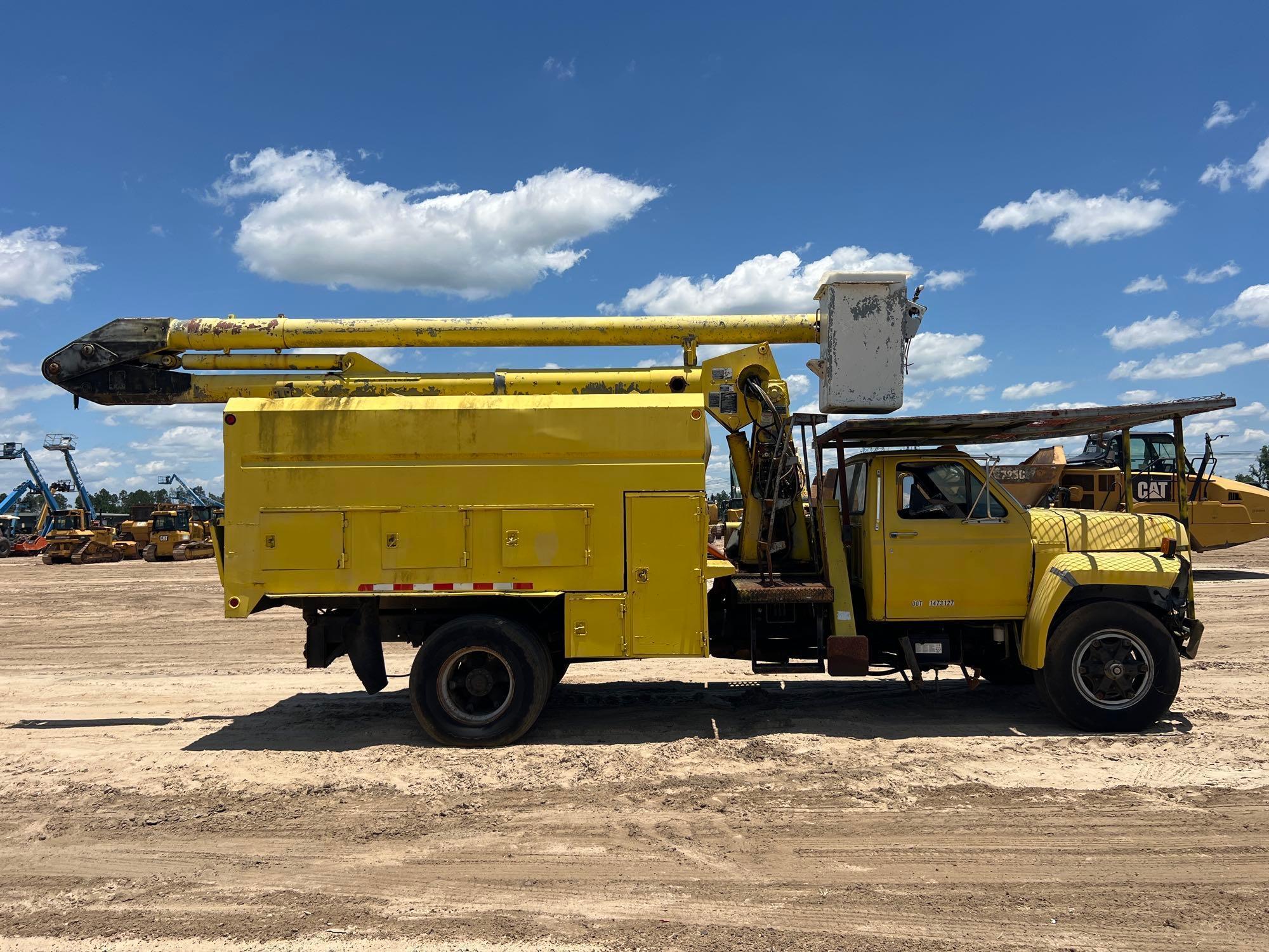 1989 Ford F700