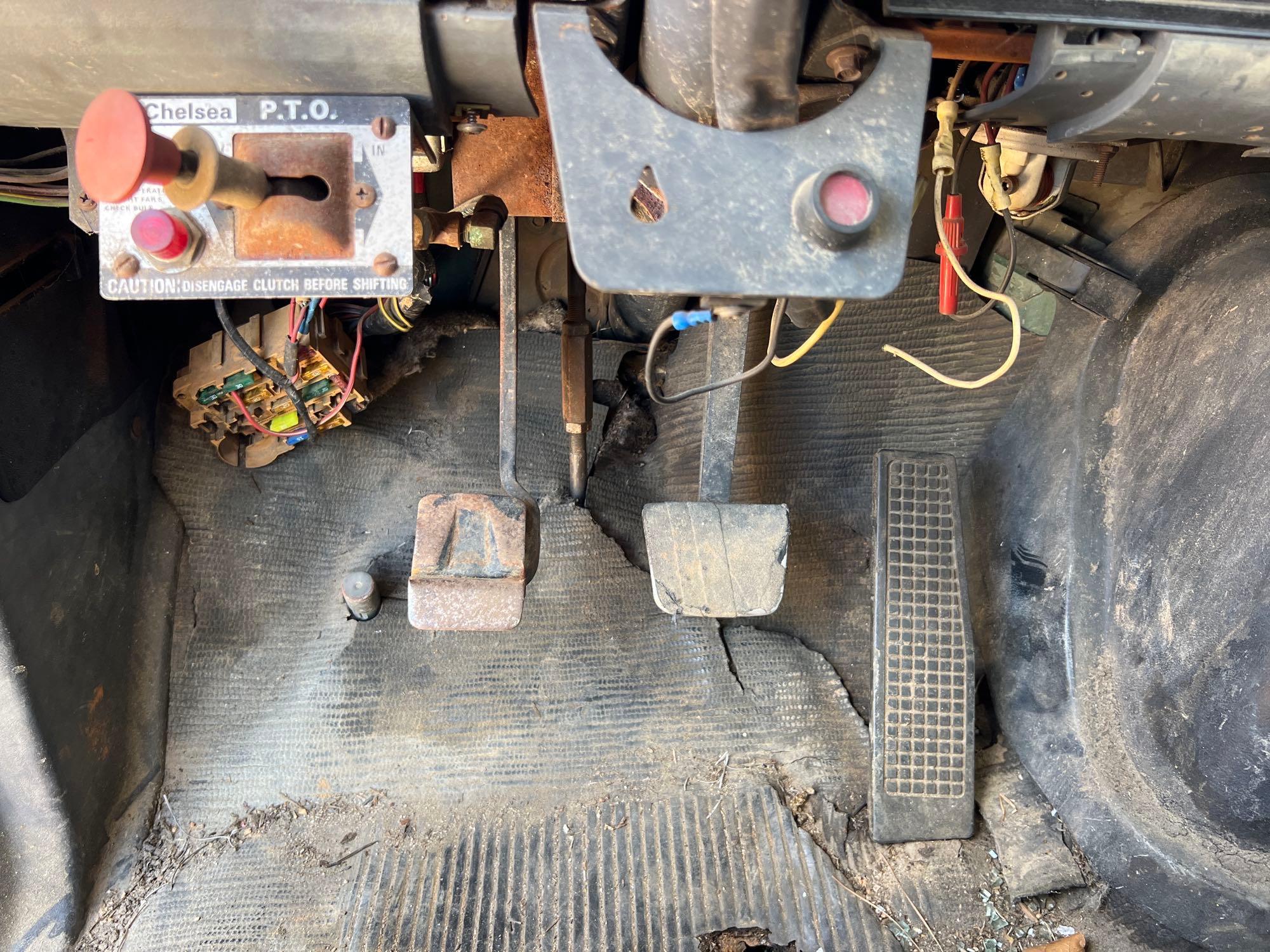 1989 Ford F700