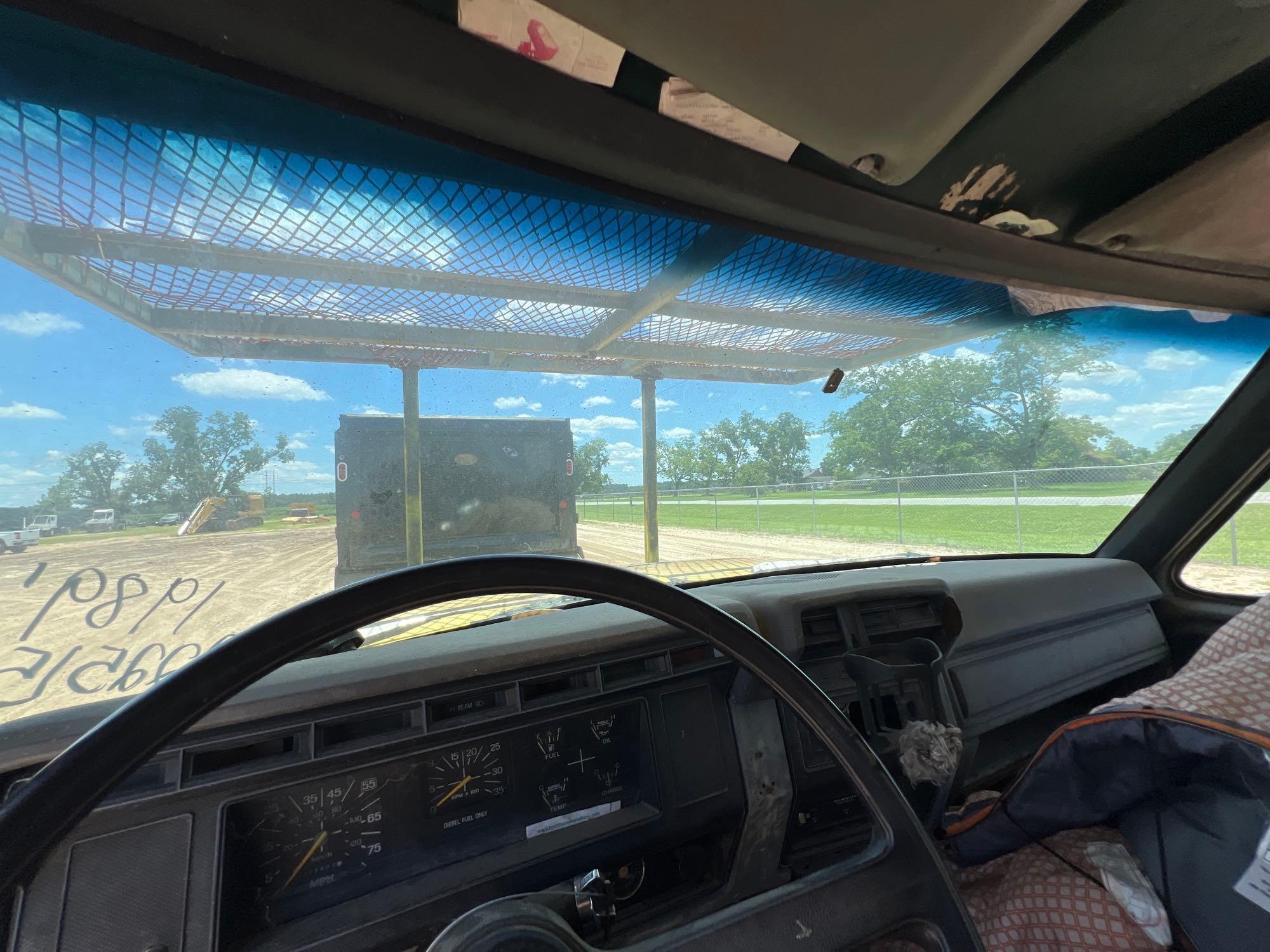 1989 Ford F700