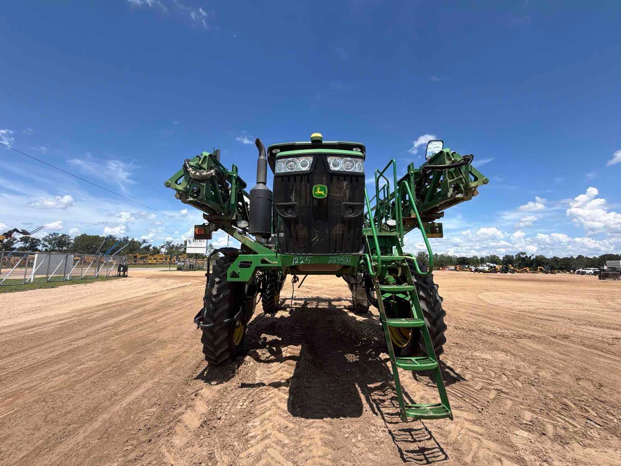 John Deere R4030
