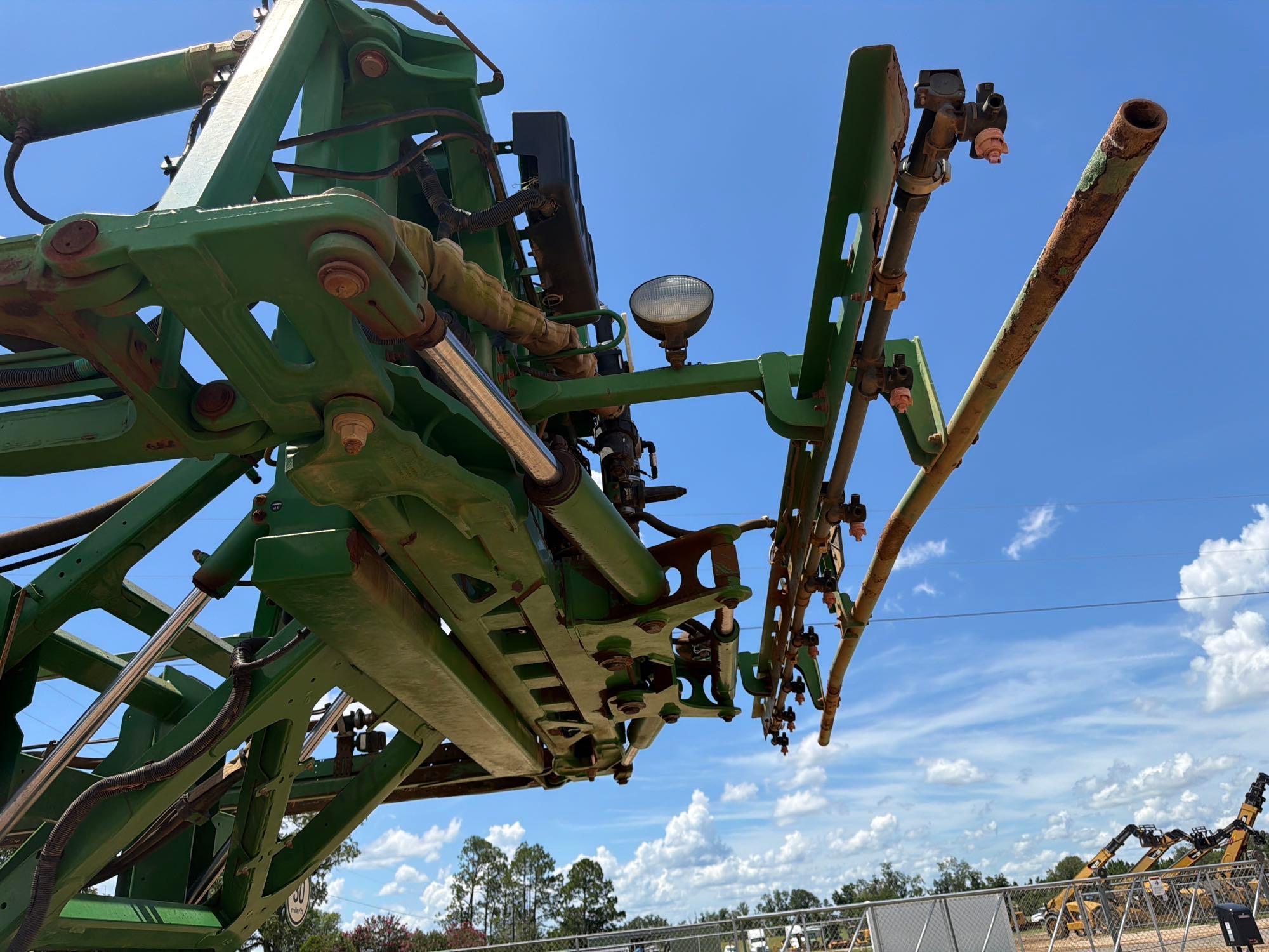 John Deere R4030