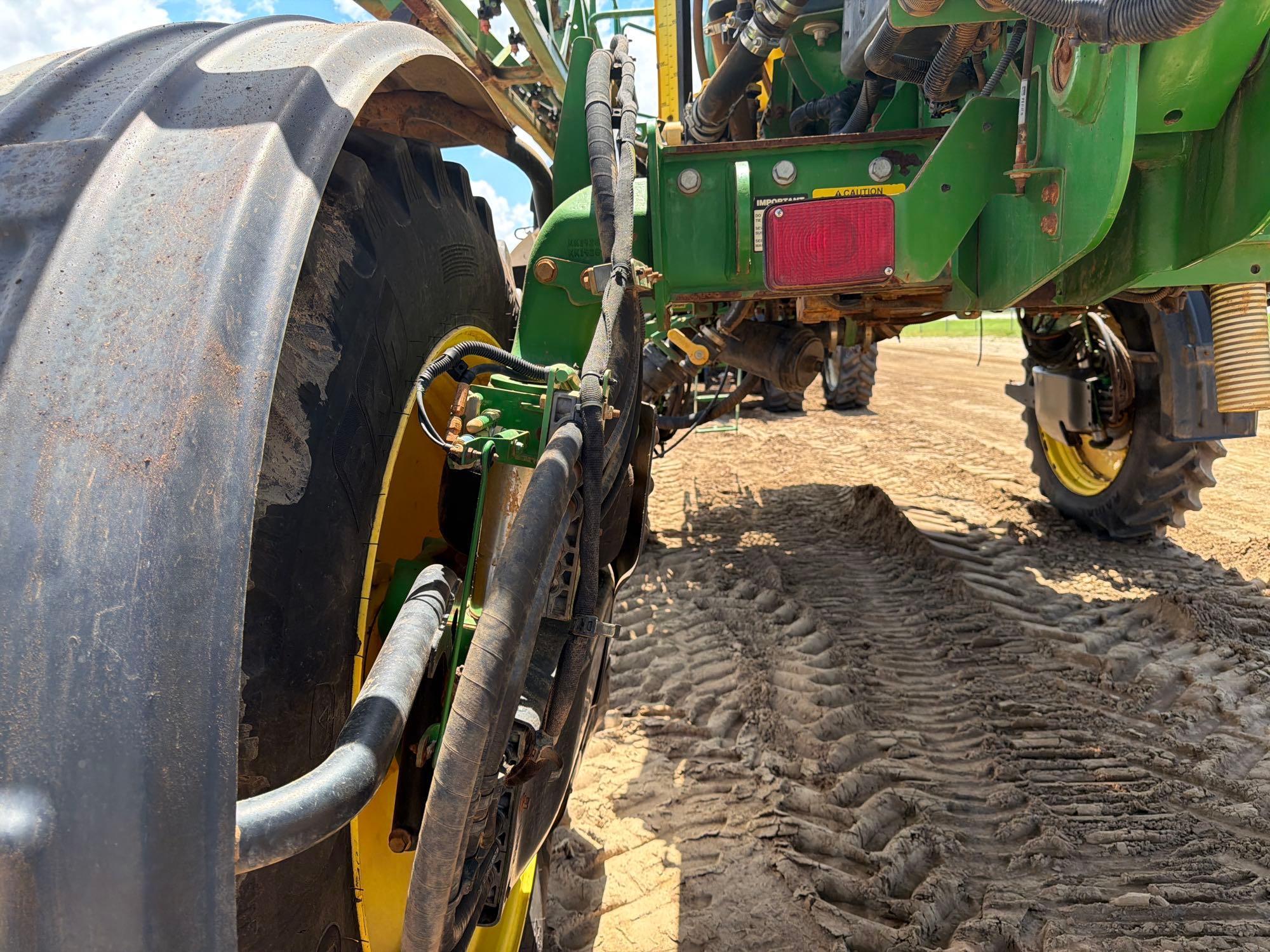 John Deere R4030