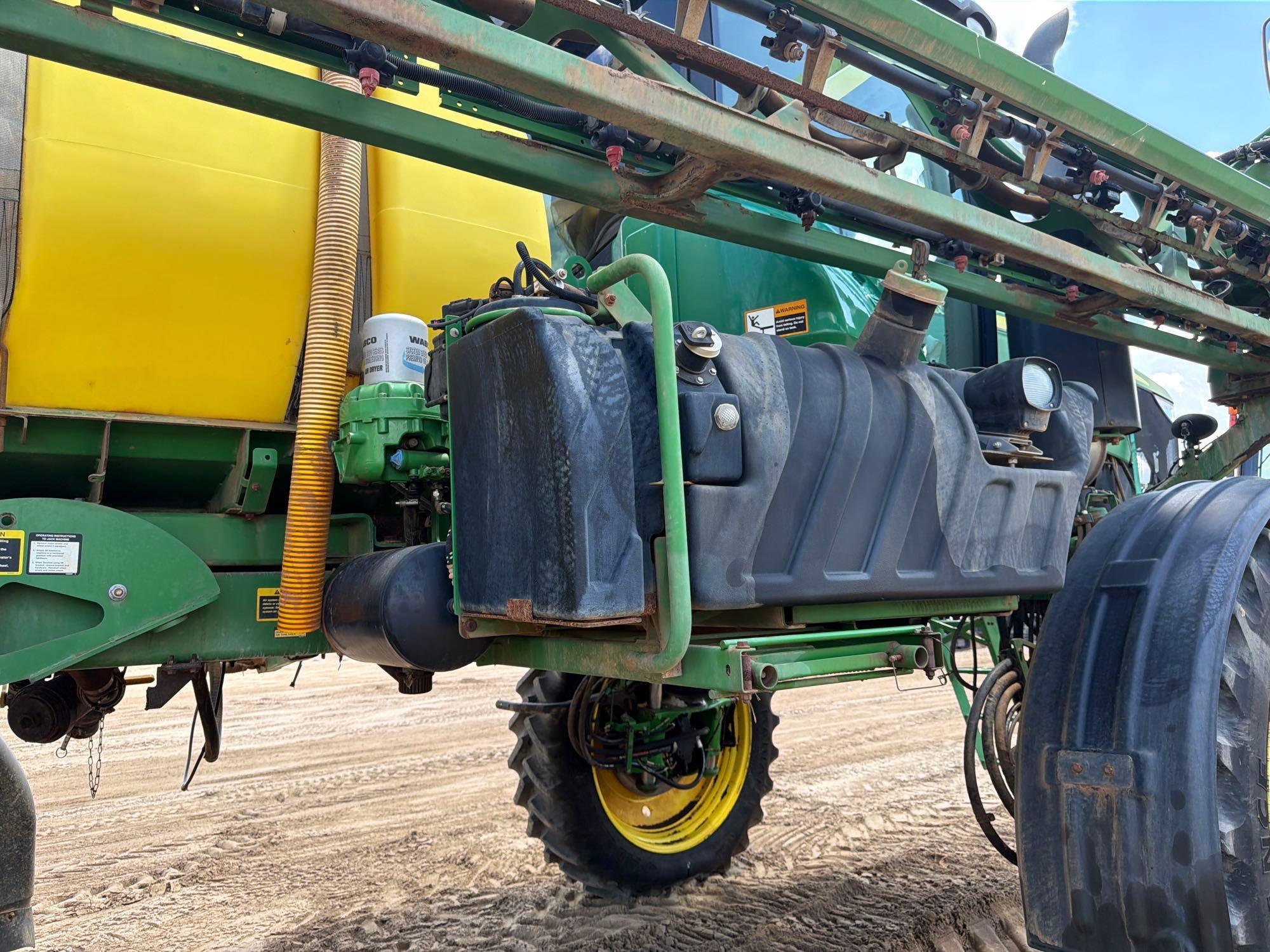 John Deere R4030