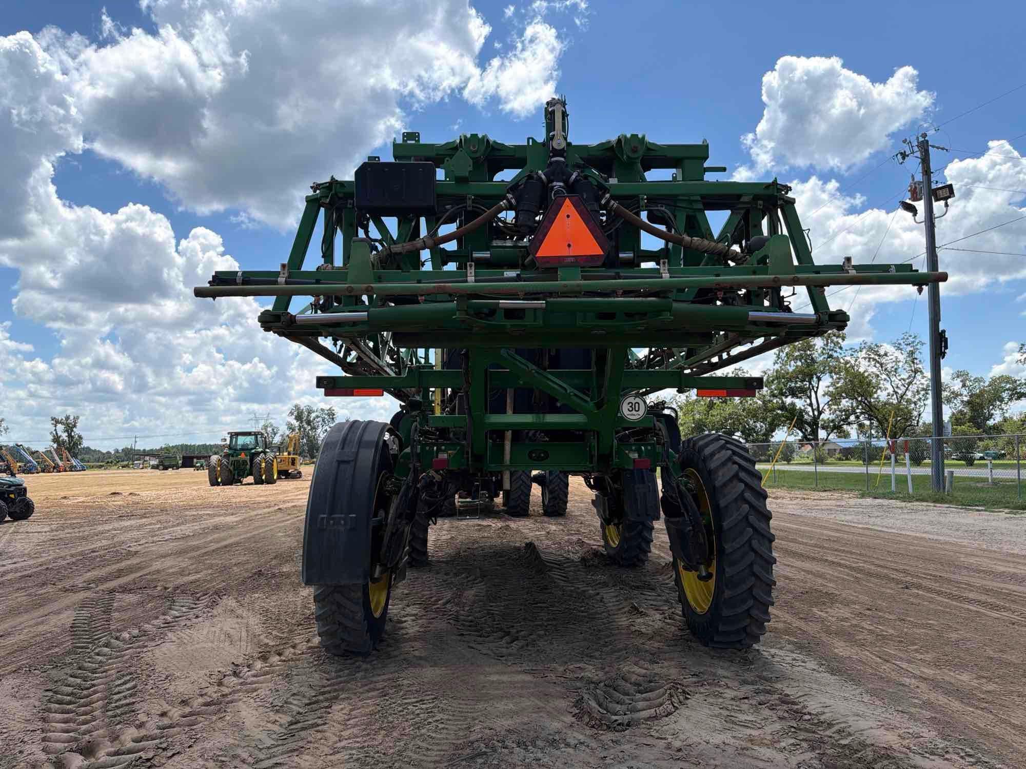 John Deere R4030