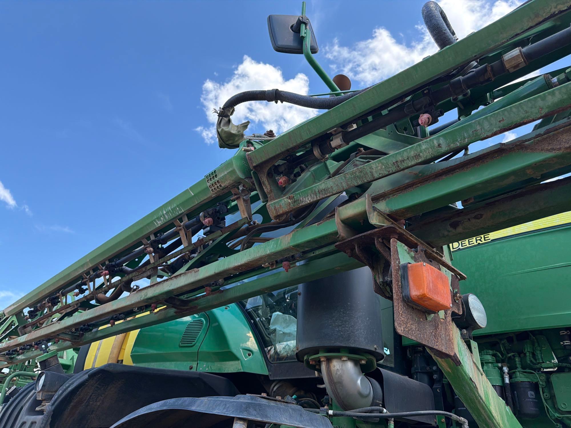 John Deere R4030