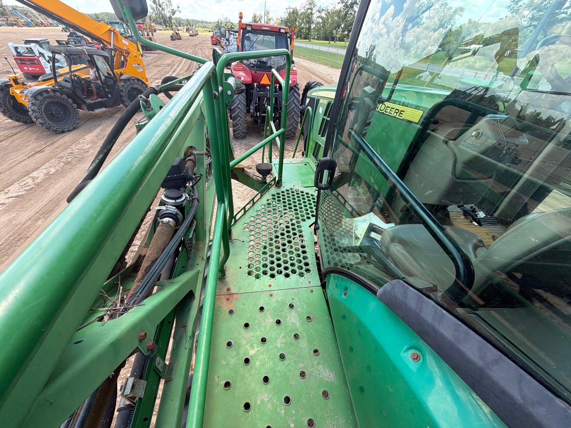 John Deere R4030