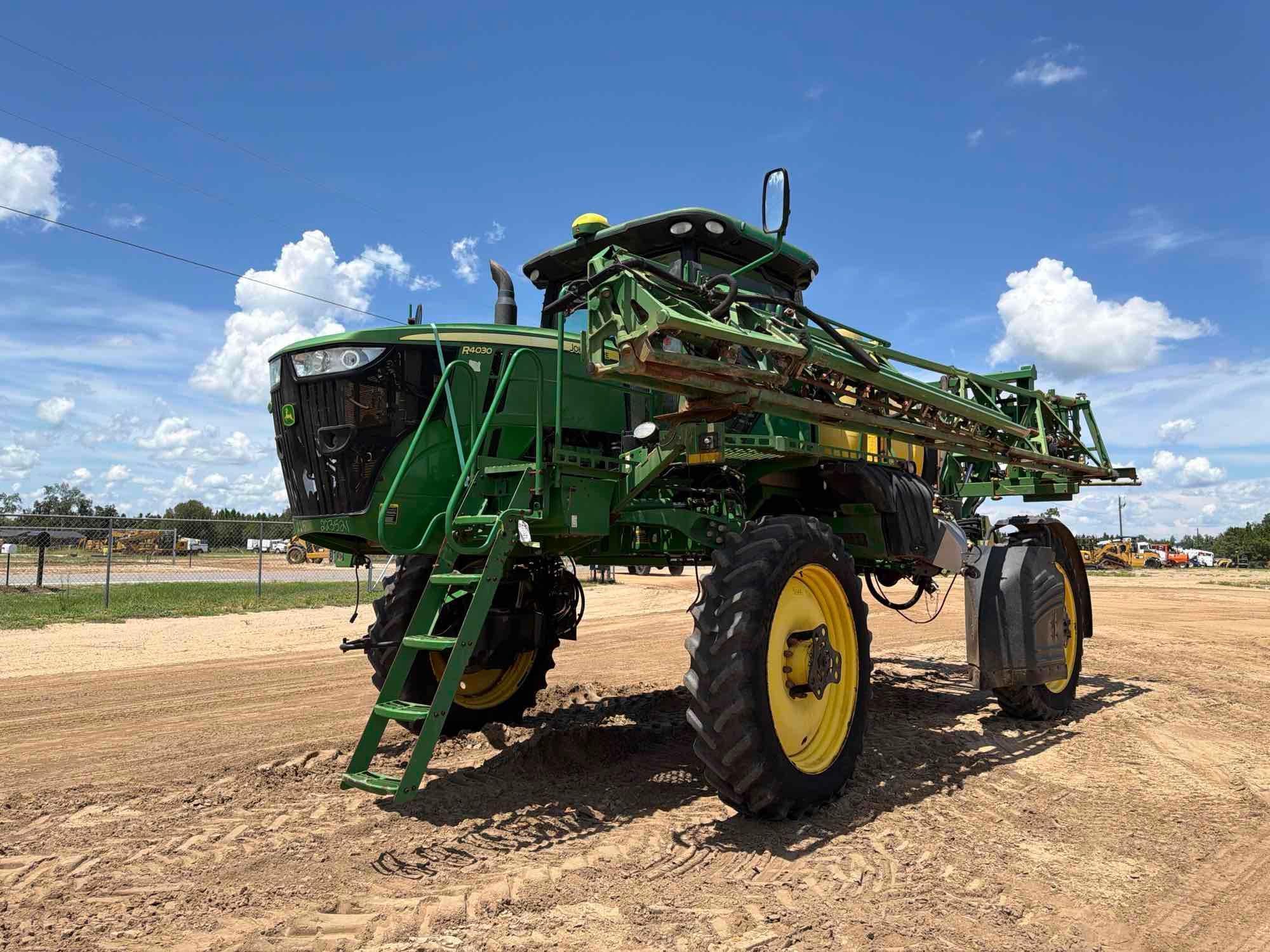 John Deere R4030