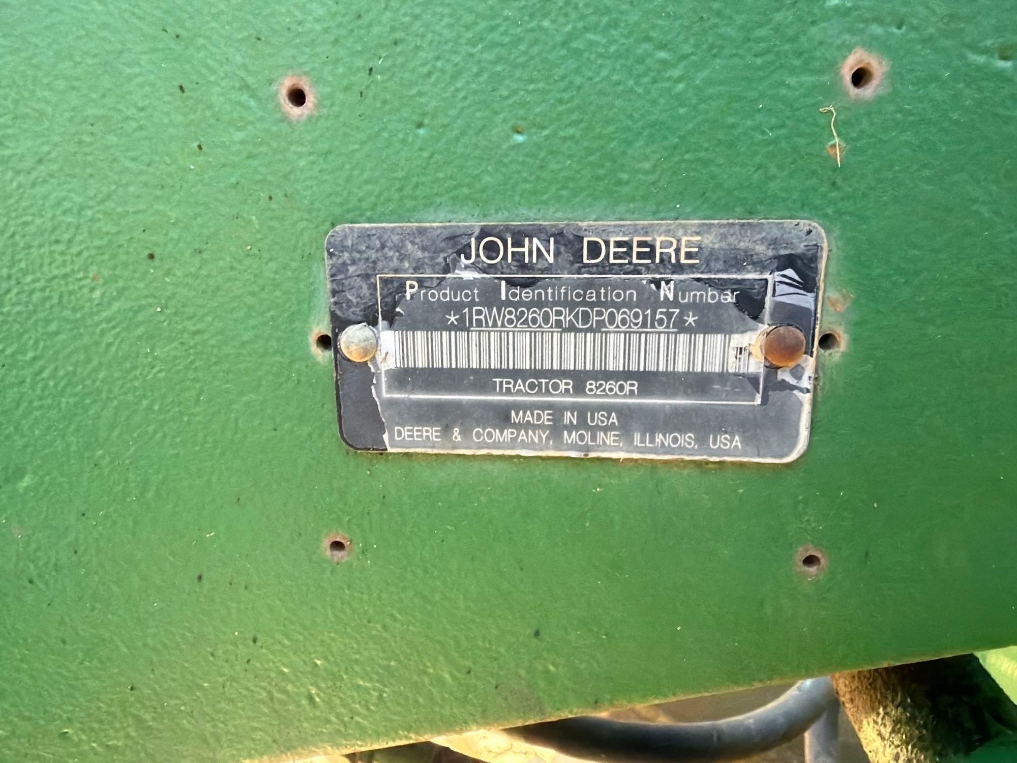 John Deere 8260R