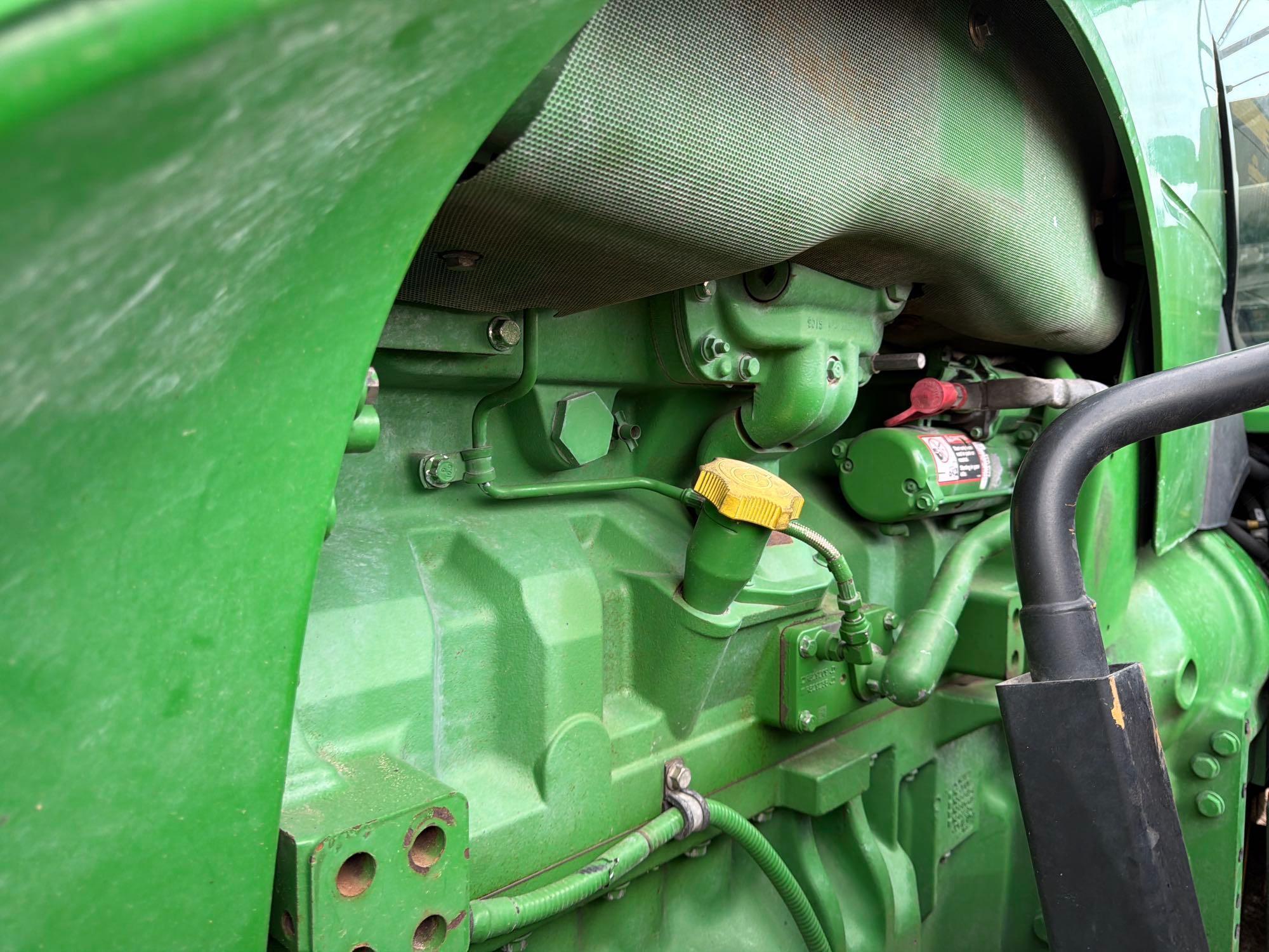John Deere 8320R