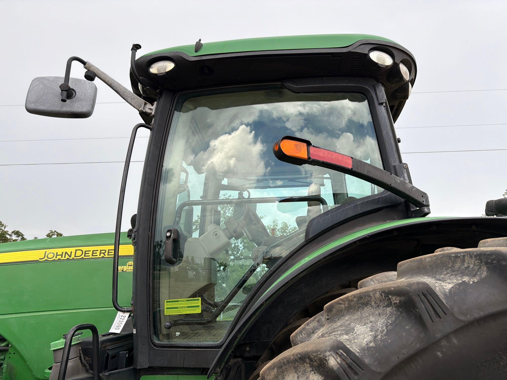 John Deere 8320R