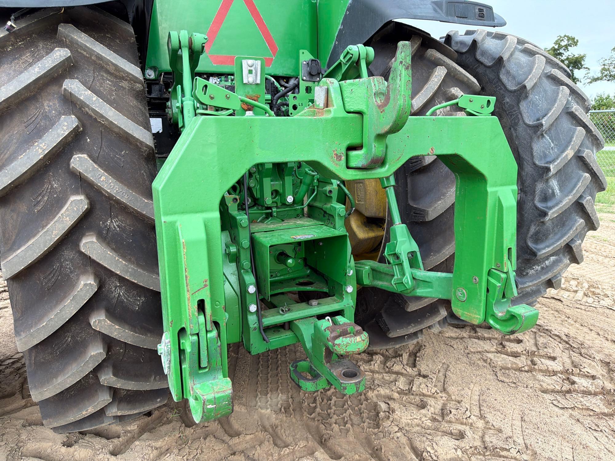 John Deere 8320R