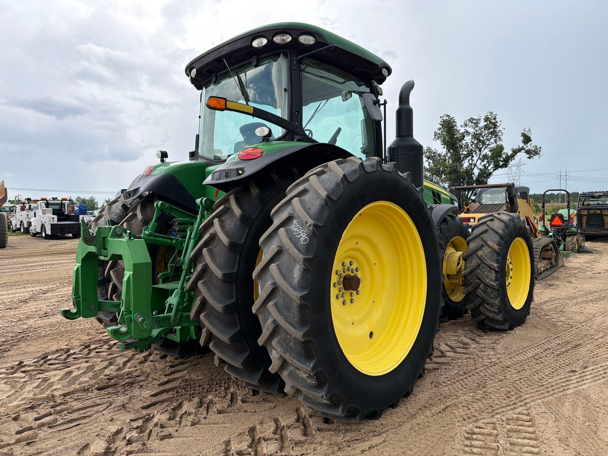 John Deere 8320R