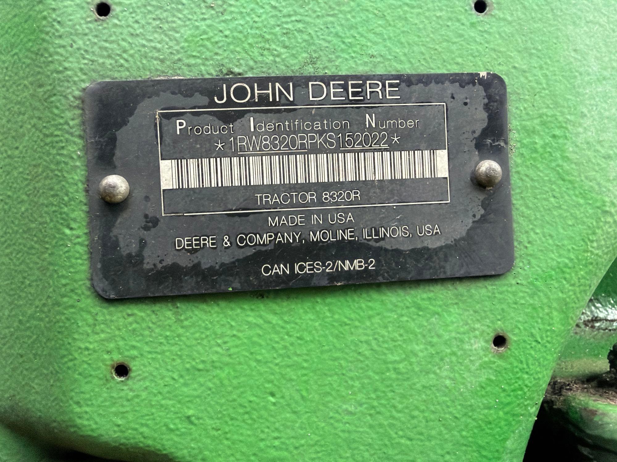 John Deere 8320R