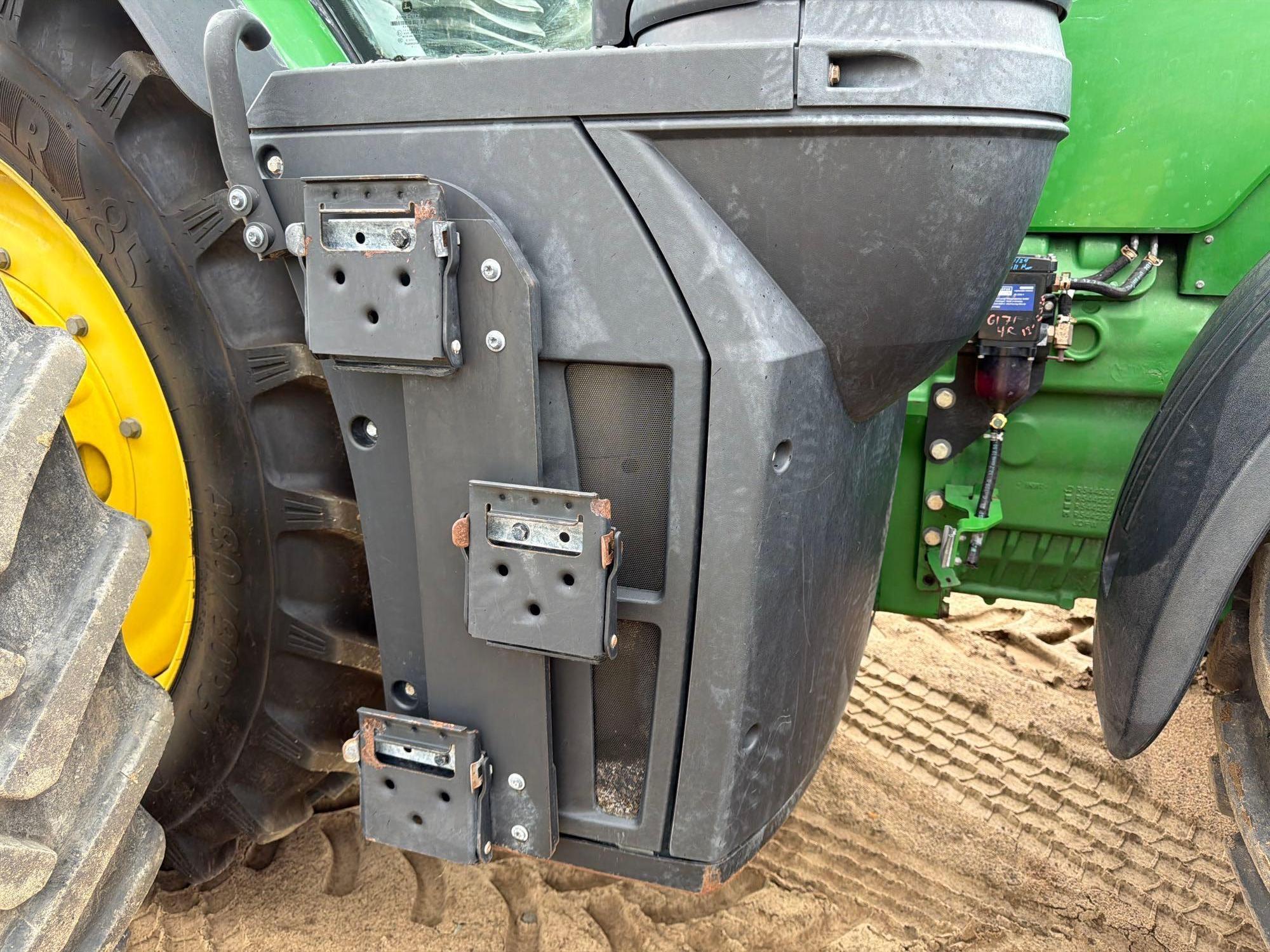 John Deere 8320R