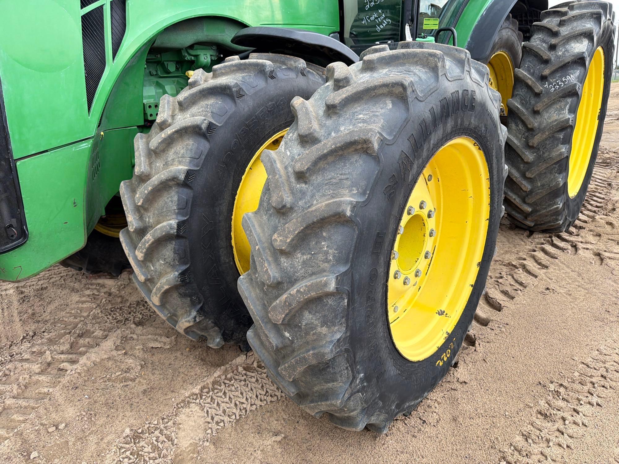 John Deere 8320R