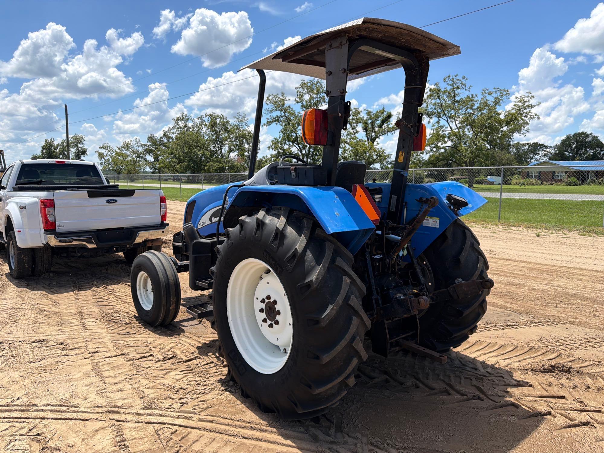 New Holland TL90A