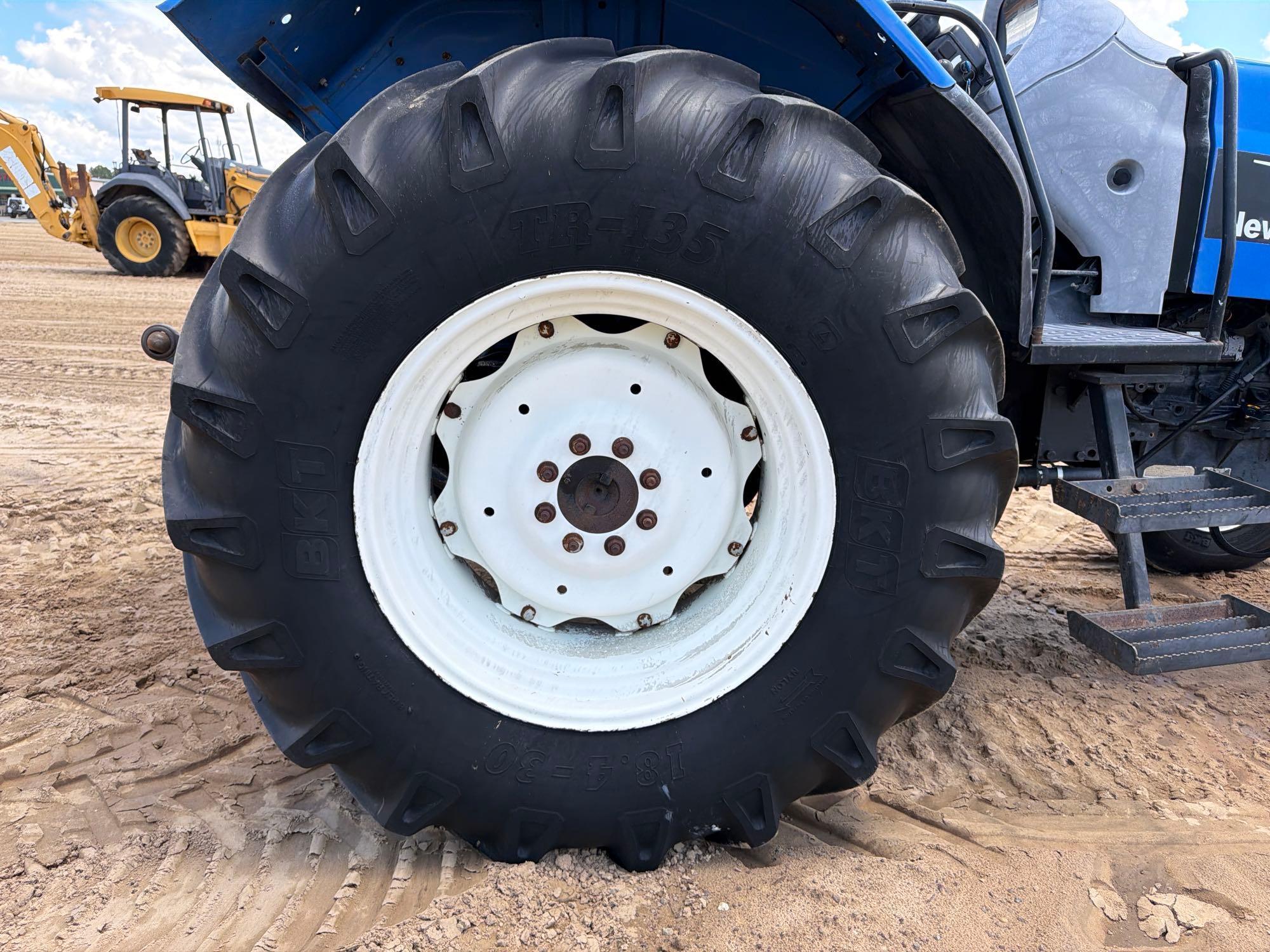 New Holland TL90A
