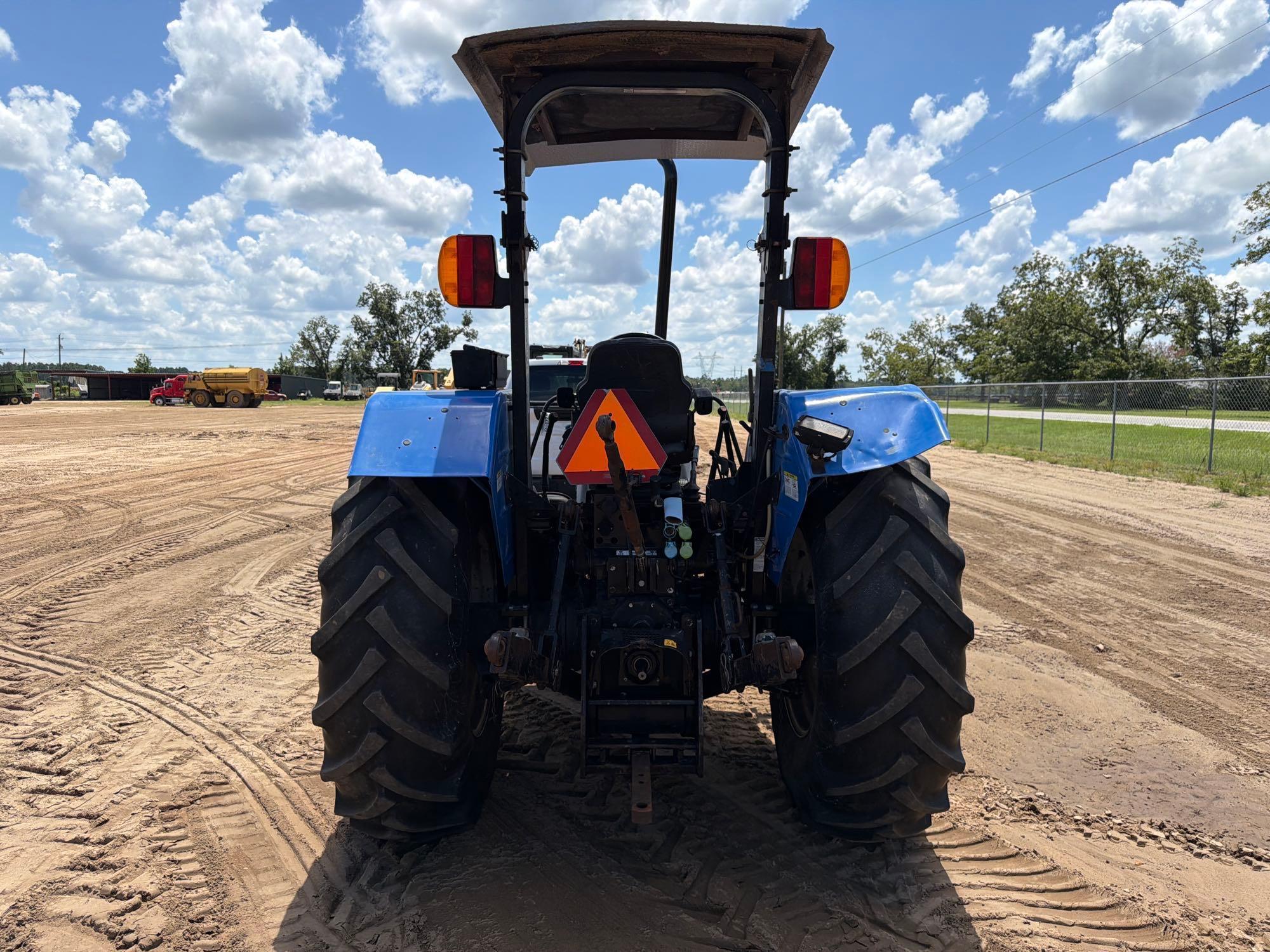 New Holland TL90A
