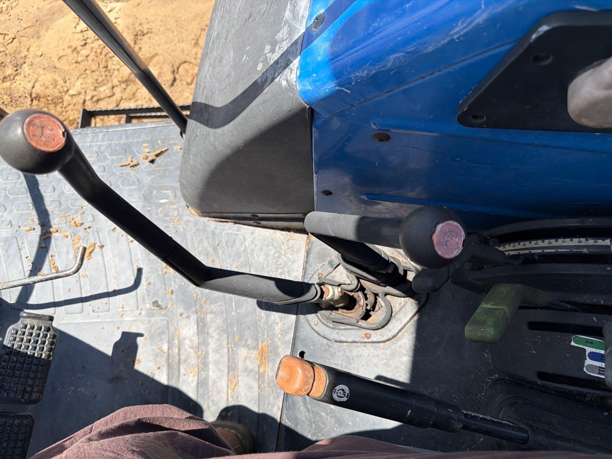 New Holland TL90A