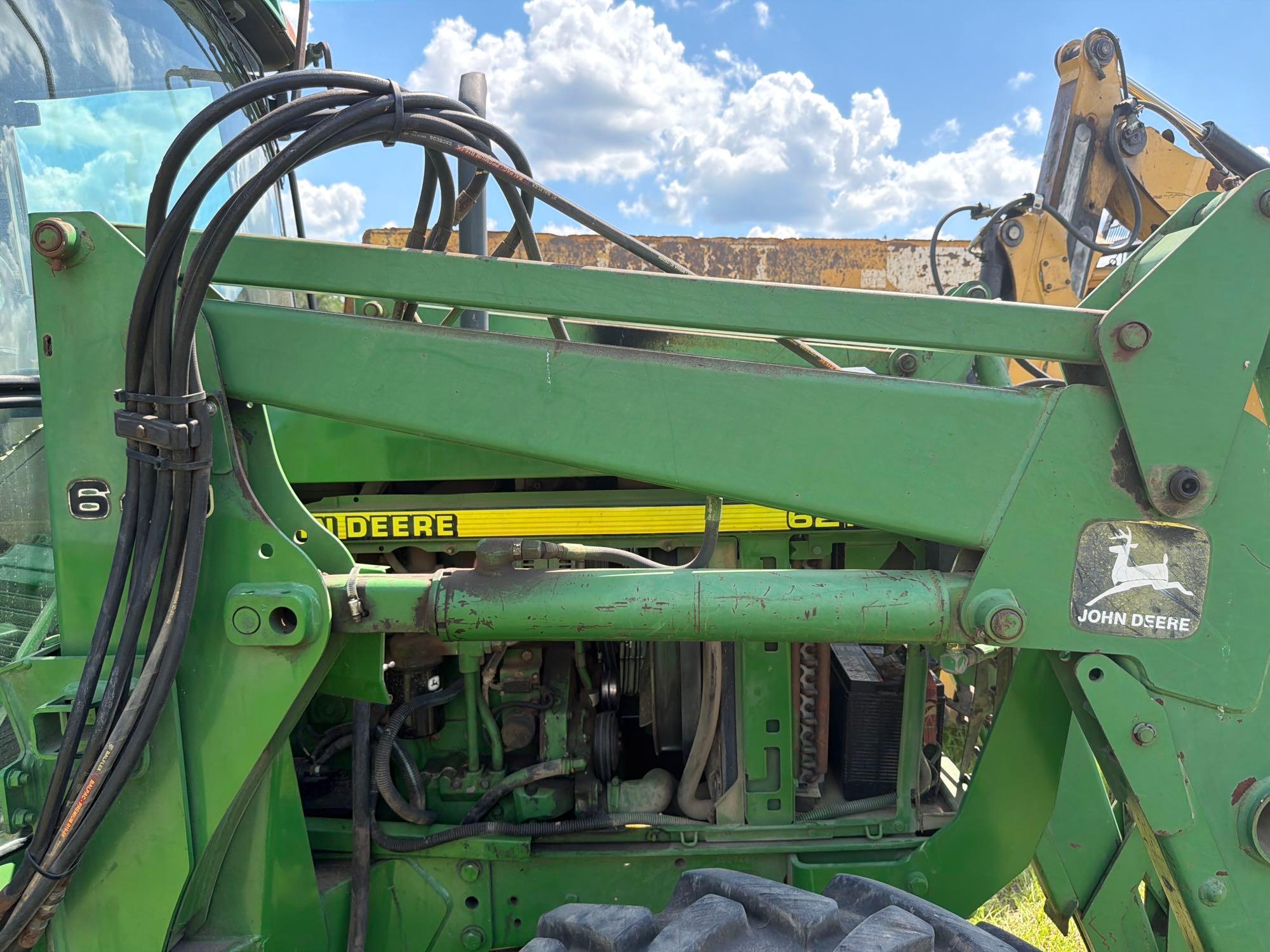 John Deere 6210