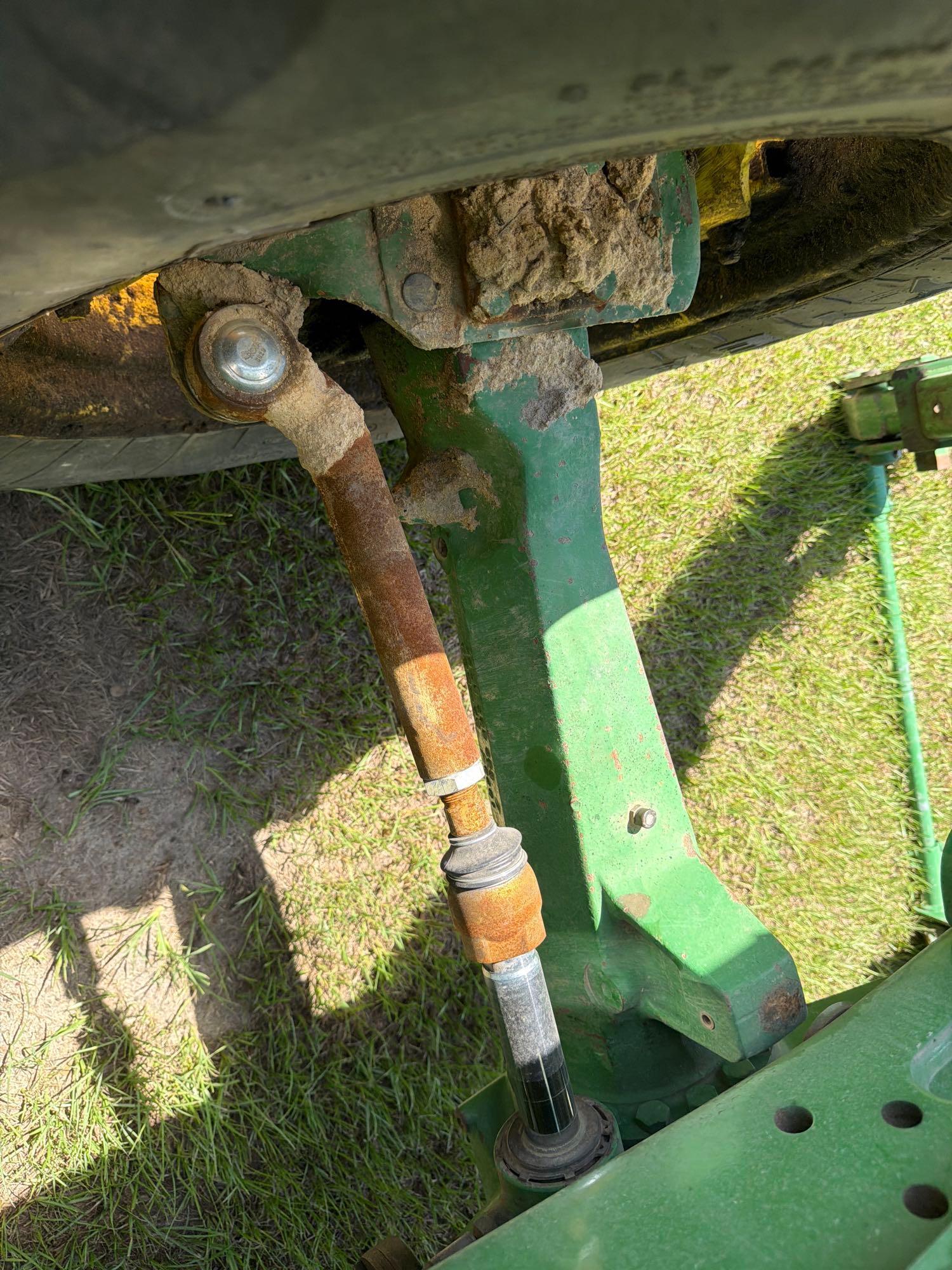 John Deere 6210