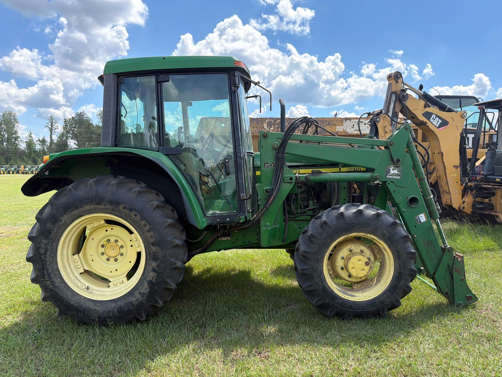 John Deere 6210