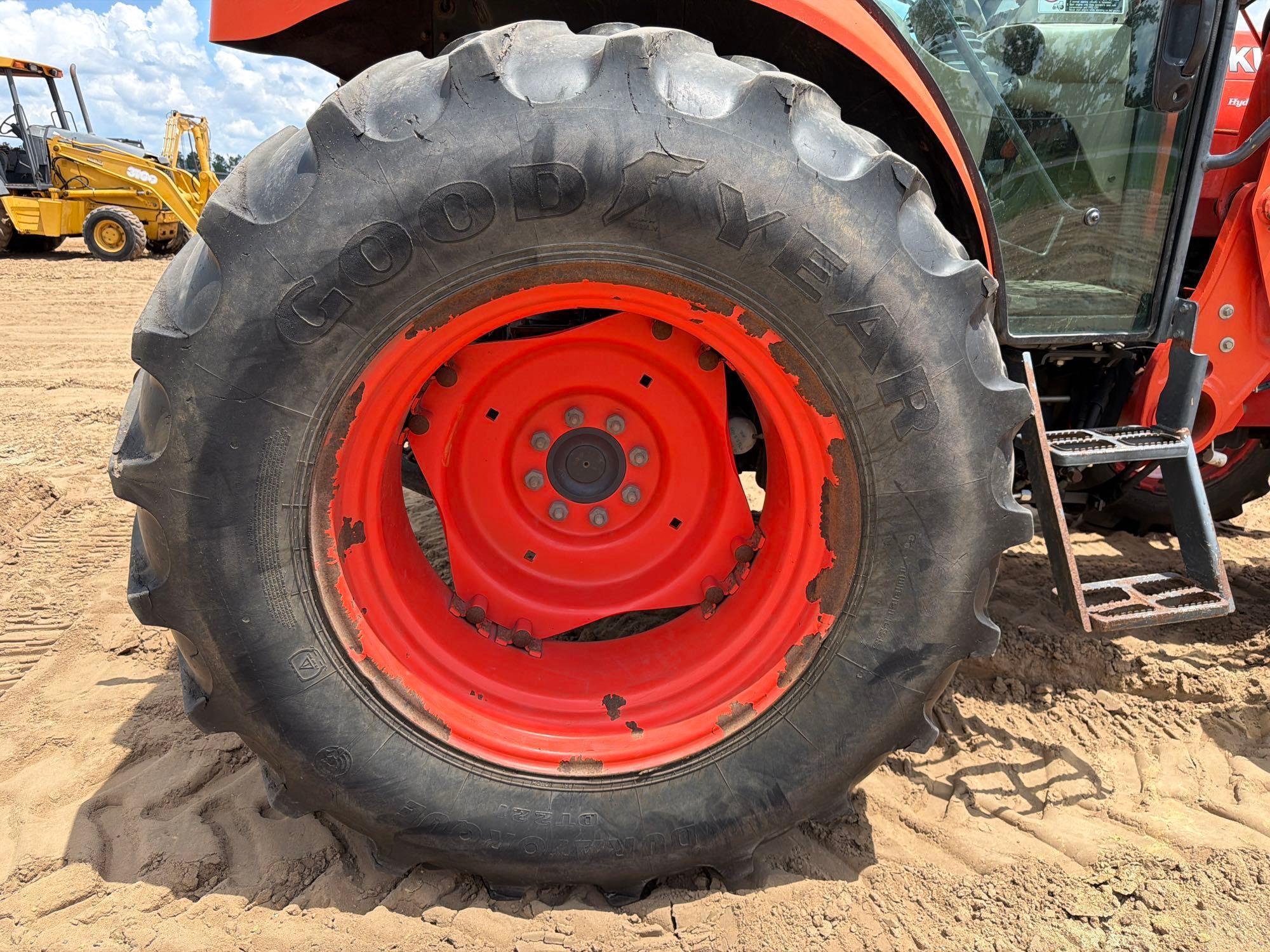 Kubota M7060