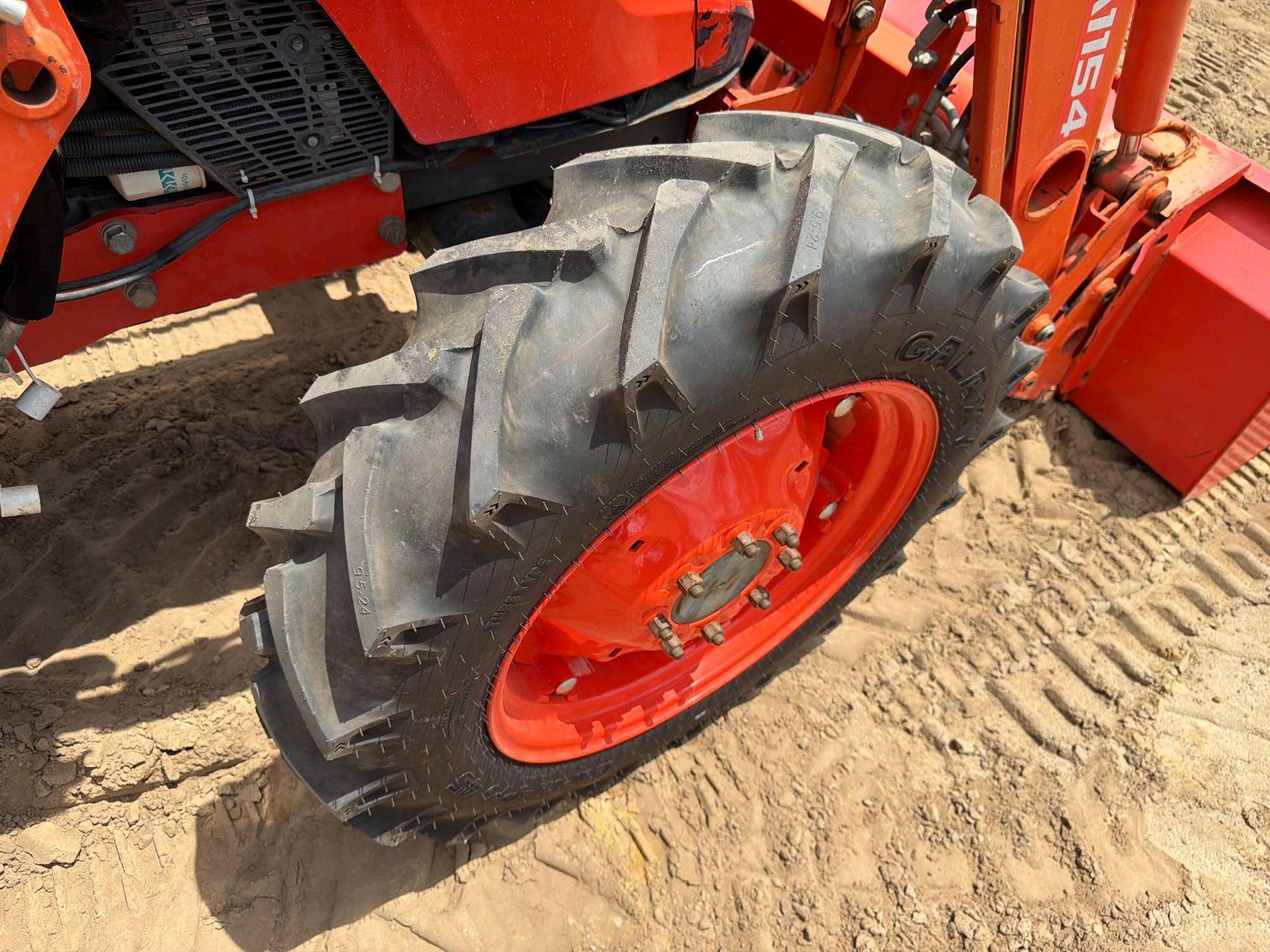 Kubota M7060